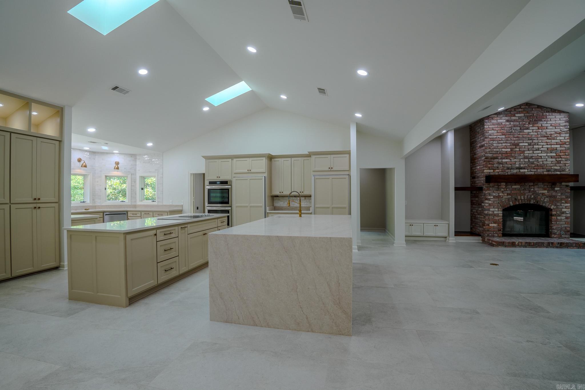 28721 Kanis  Paron, AR