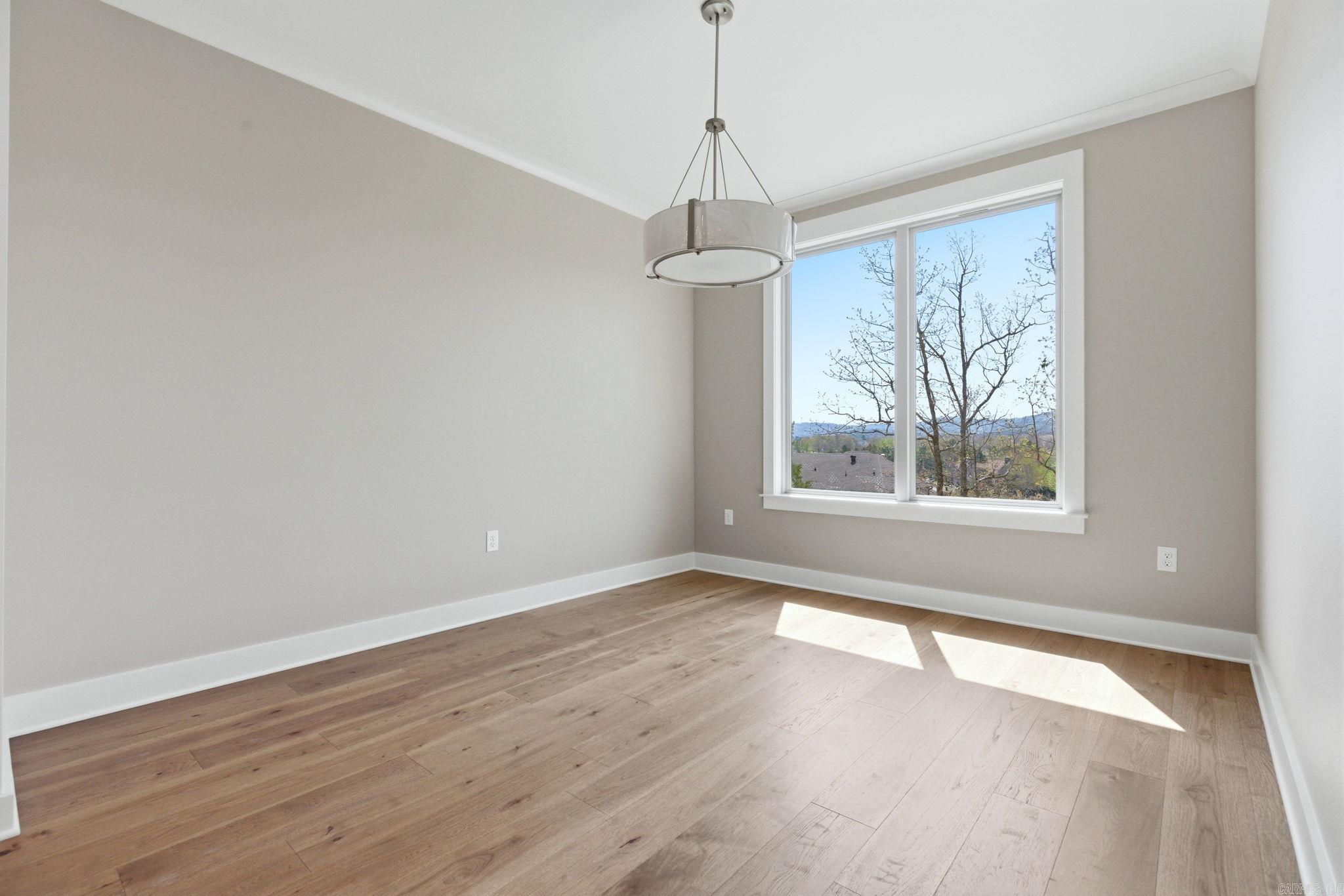 43 Mountain Brook Road Little Rock, AR 72223