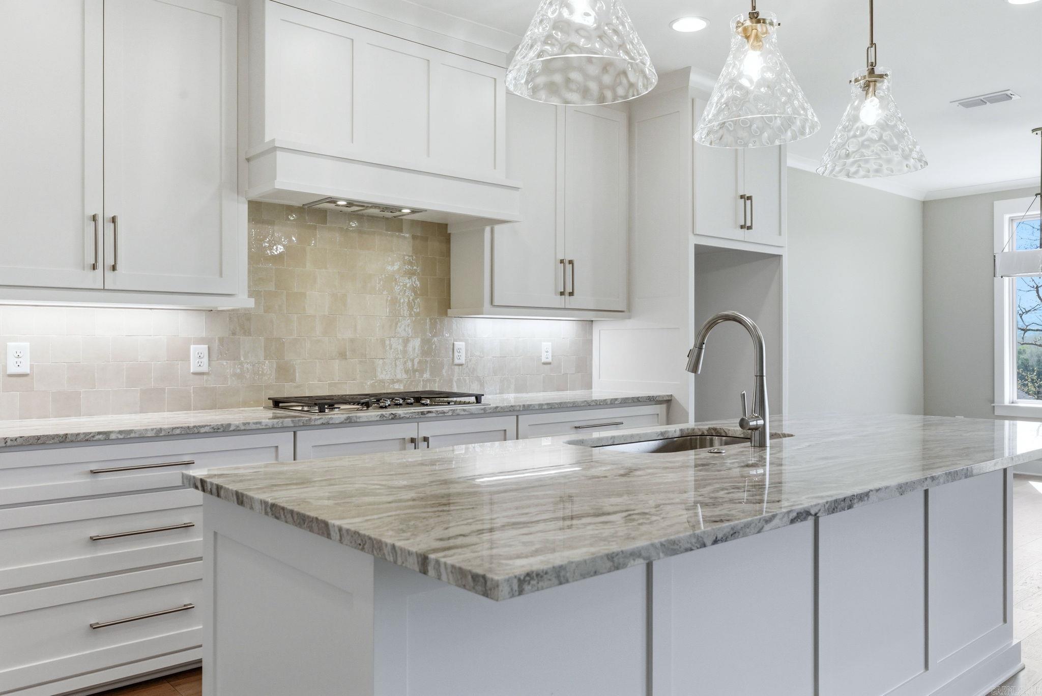 43 Mountain Brook Road Little Rock, AR 72223