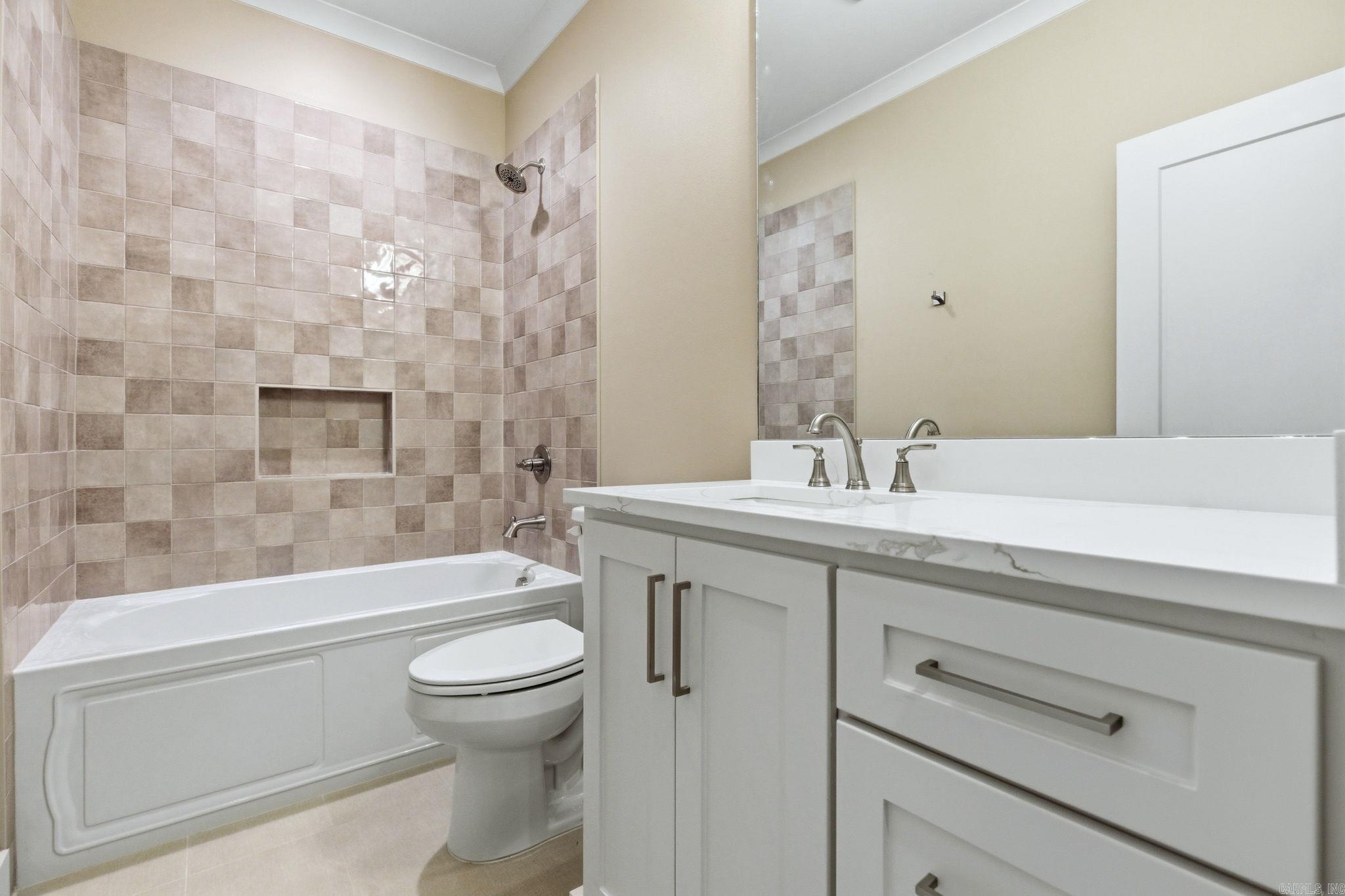 43 Mountain Brook Road Little Rock, AR 72223