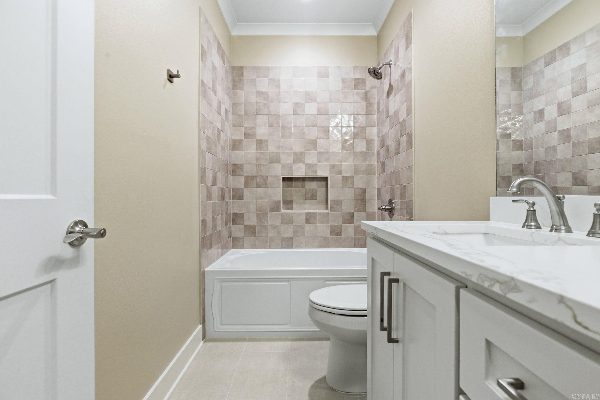 43 Mountain Brook Road Little Rock, AR 72223