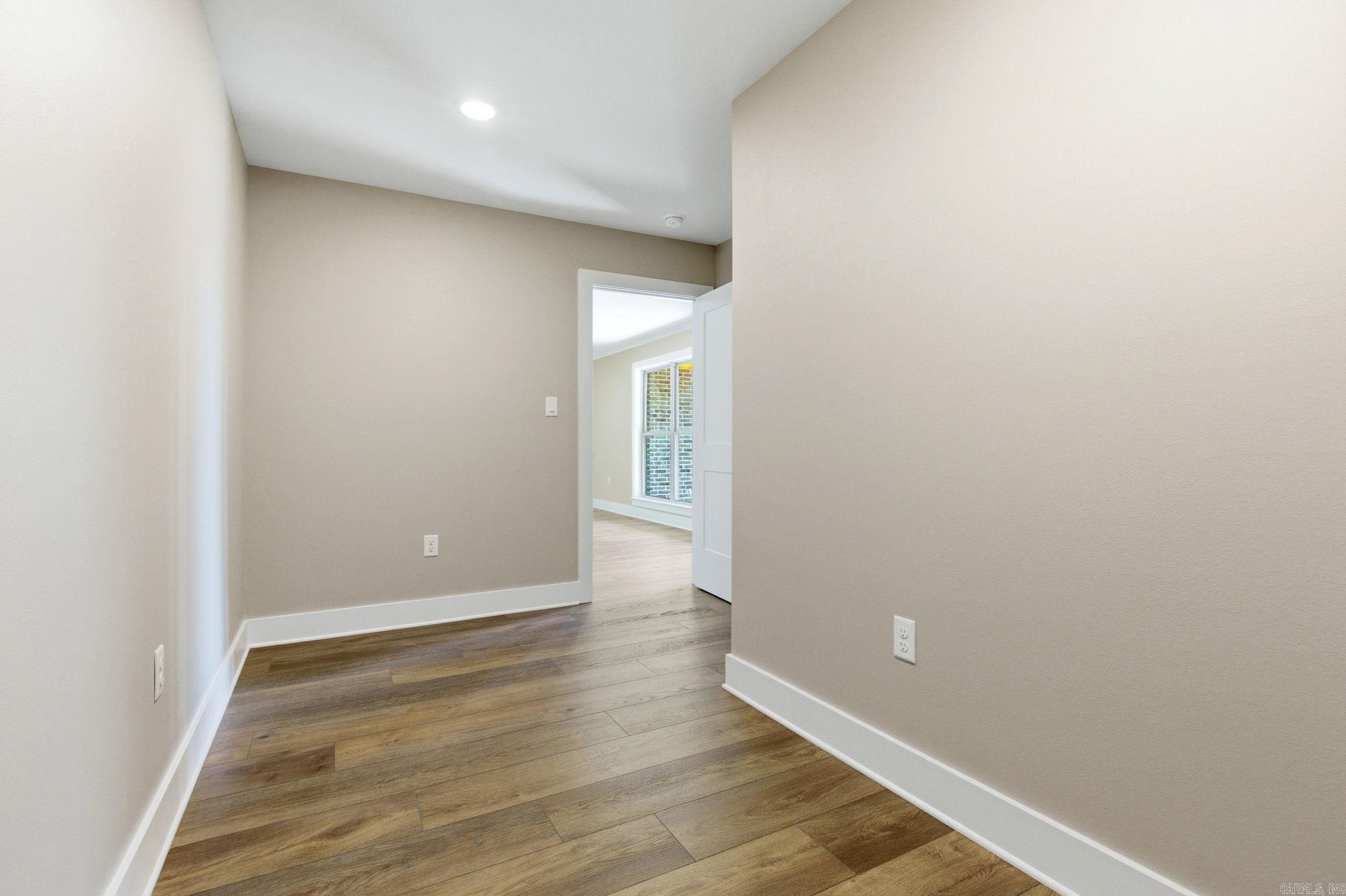 43 Mountain Brook Road Little Rock, AR 72223