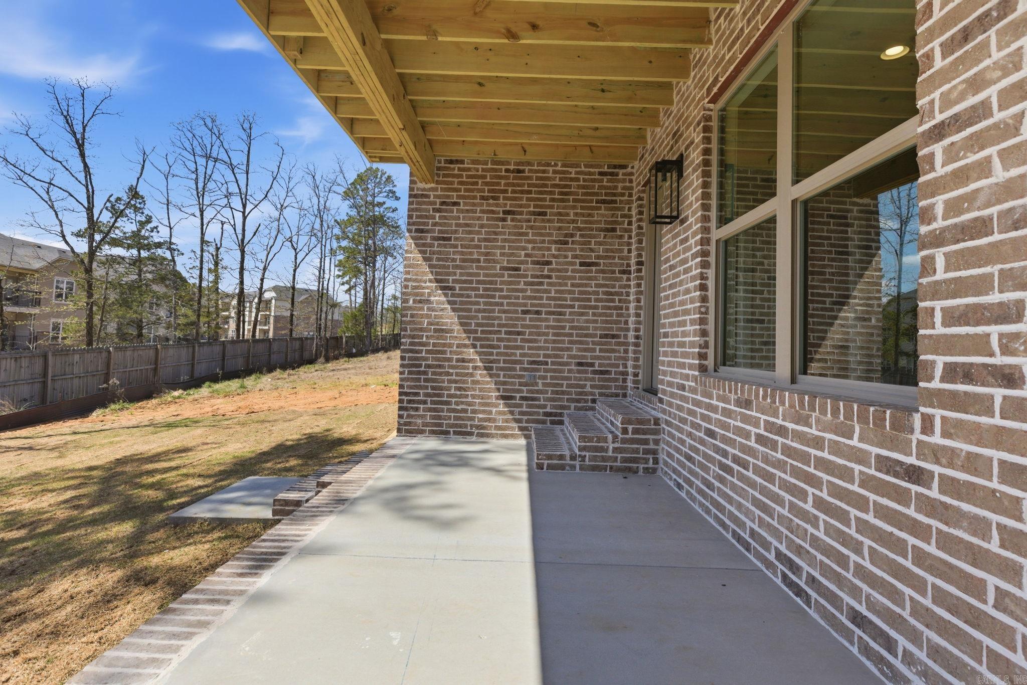 43 Mountain Brook Road Little Rock, AR 72223