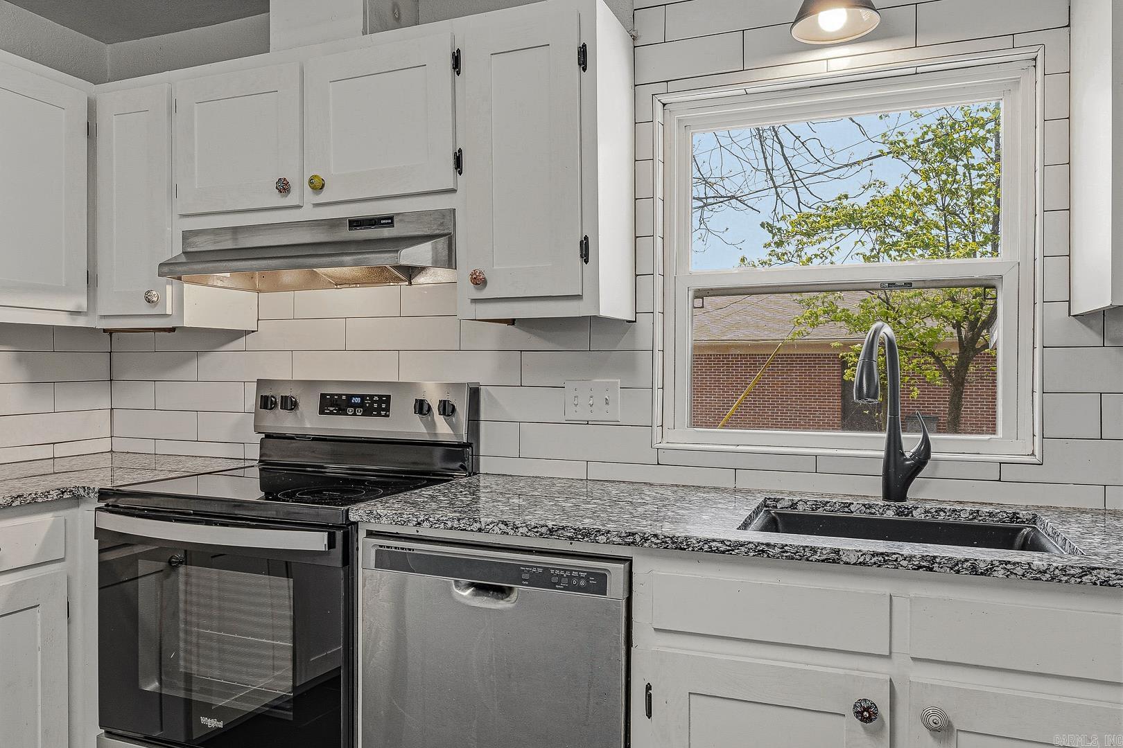 1011 W Court Paragould, AR 72450