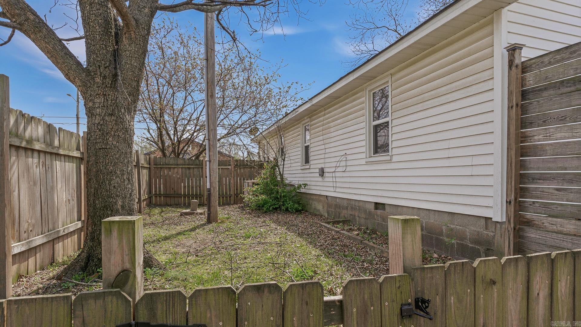 1011 W Court Paragould, AR 72450