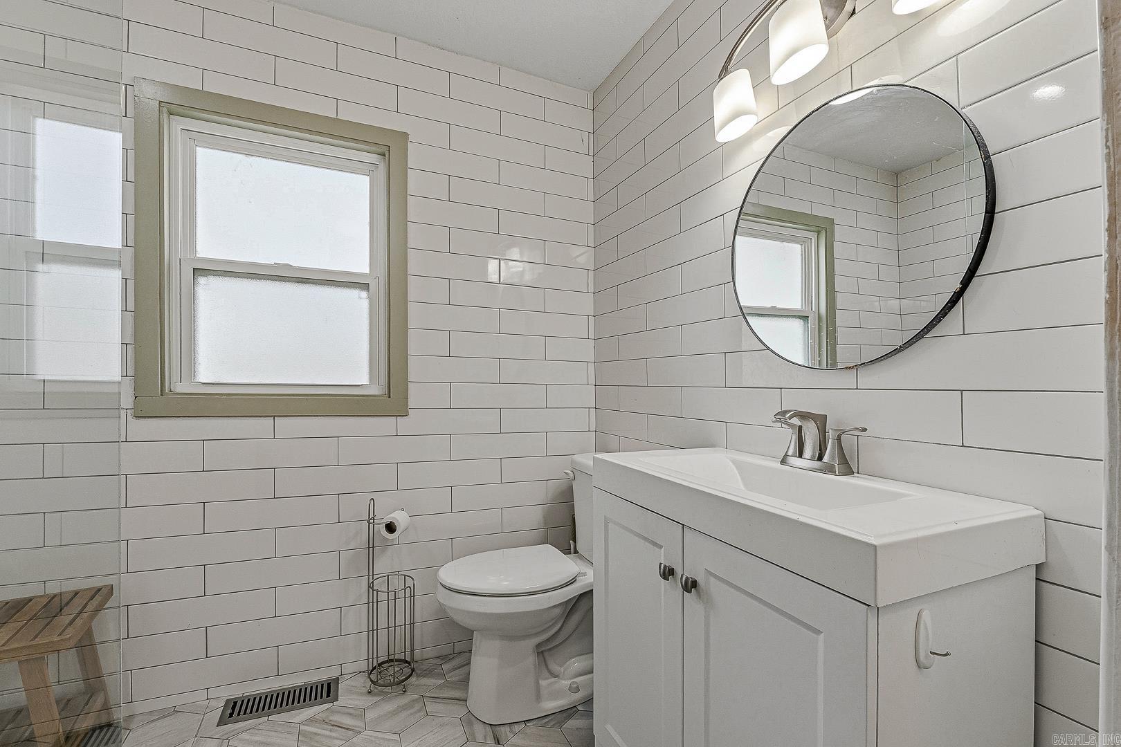 1011 W Court Paragould, AR 72450