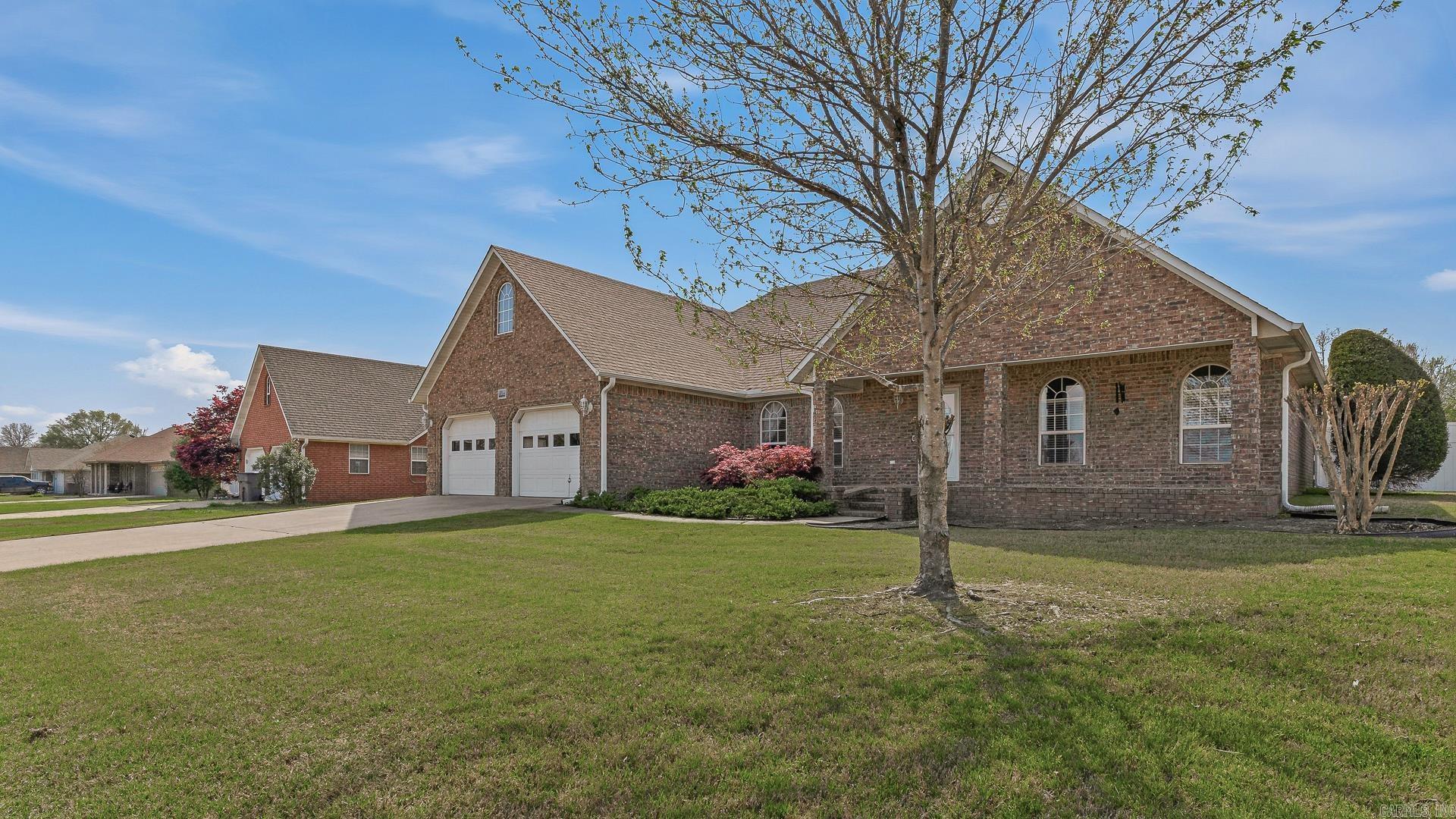 5502 S 32 Street Paragould, AR 72450