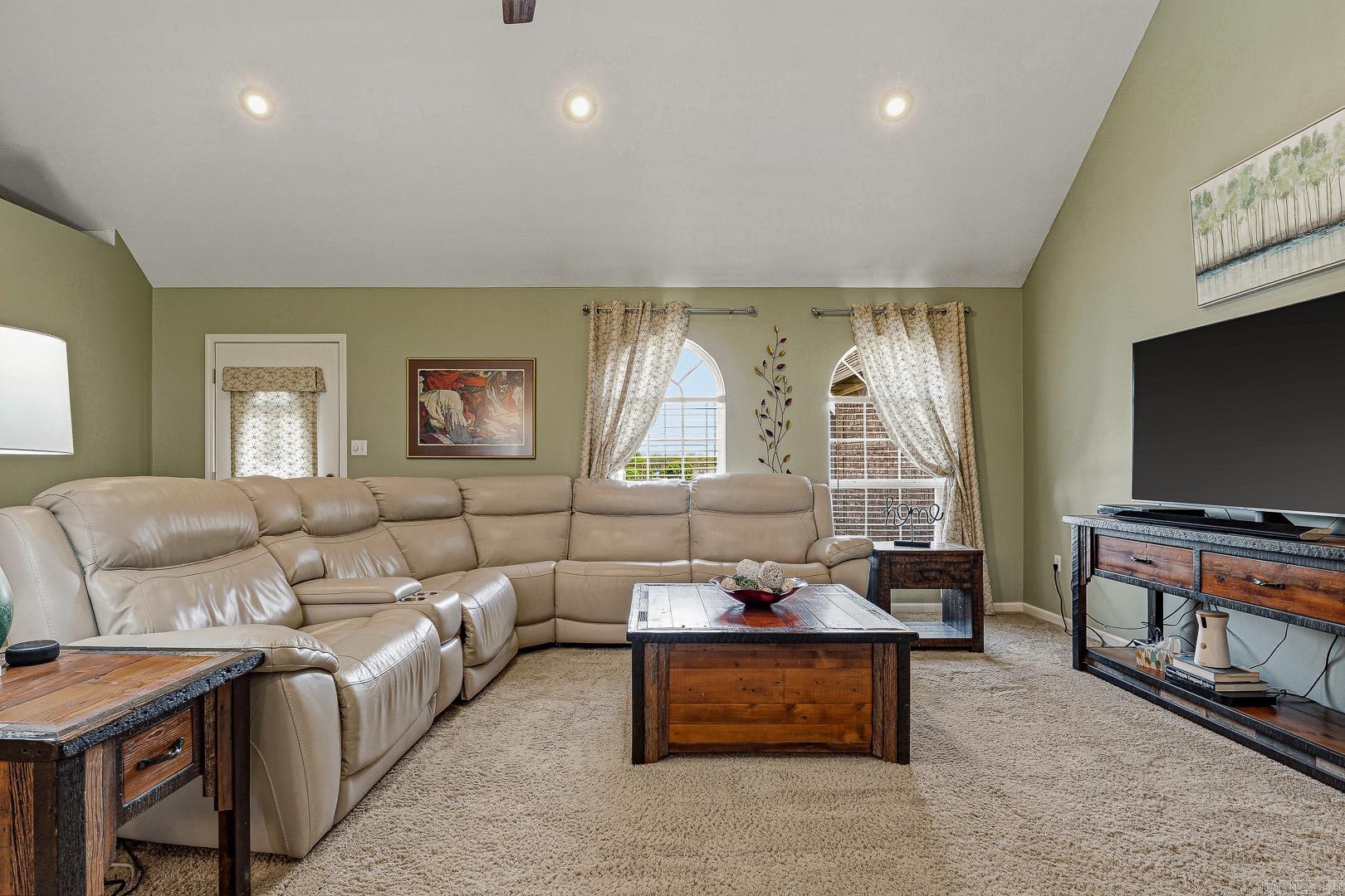 5502 S 32 Street Paragould, AR 72450