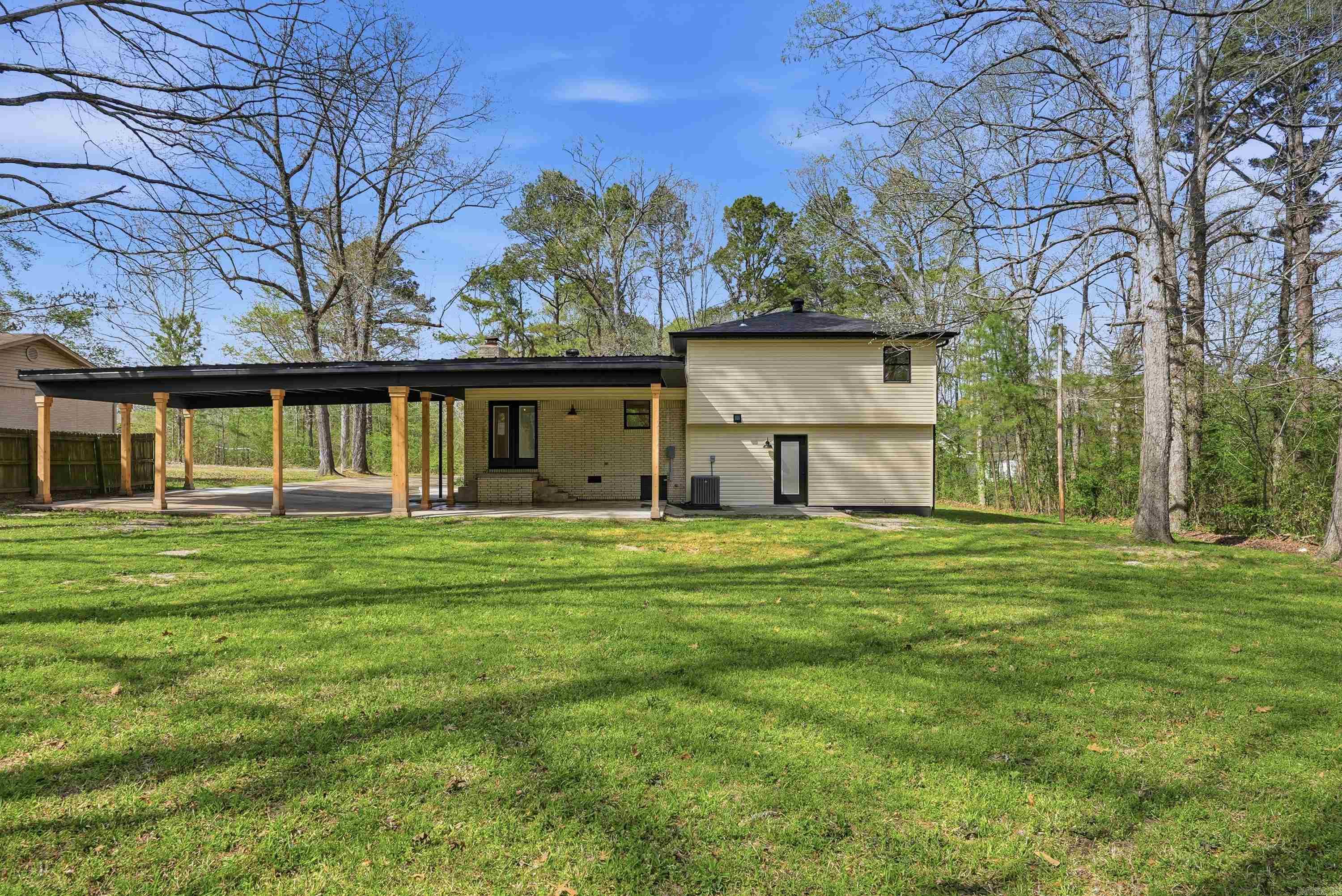 2923 Brown East End  Hensley, AR