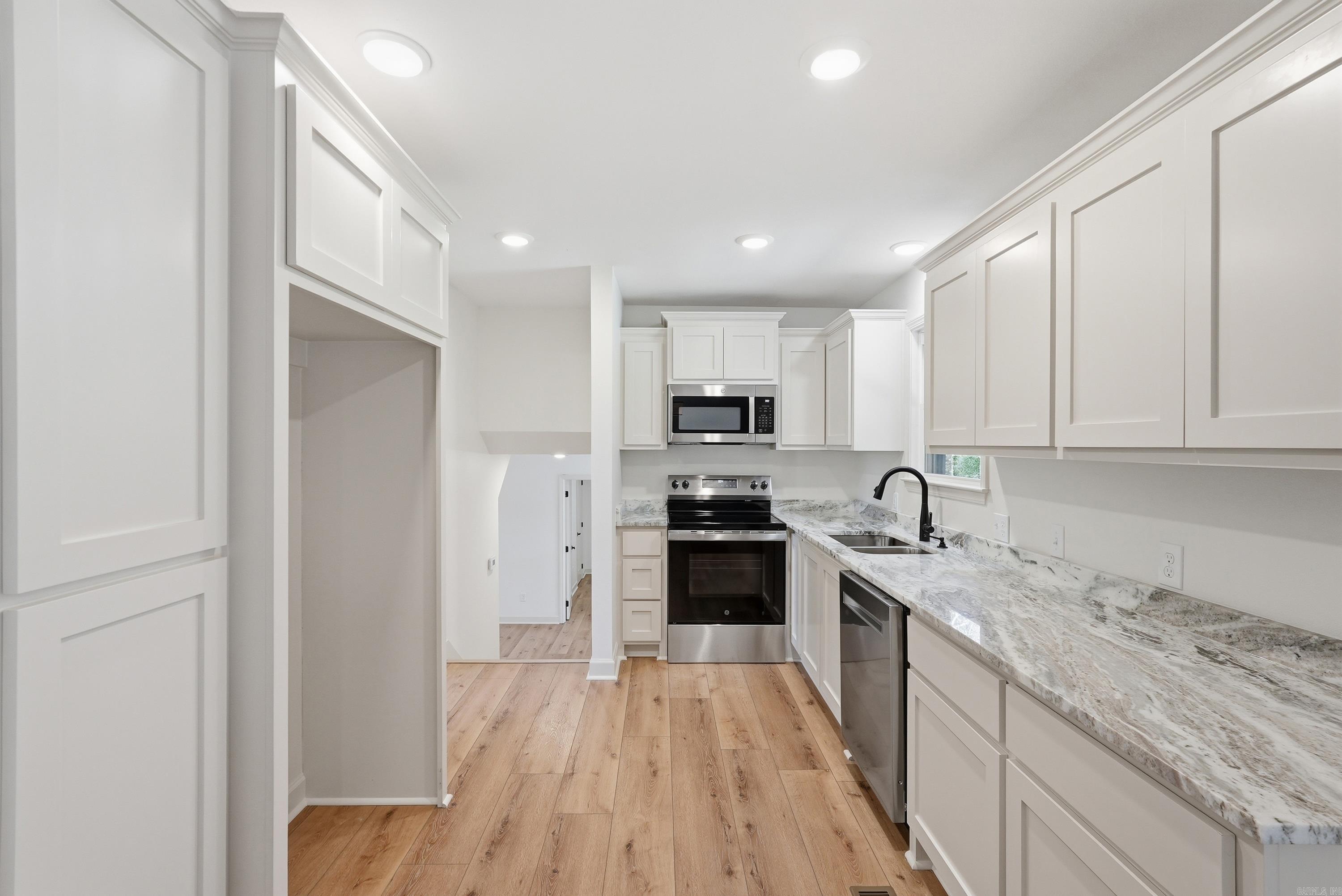 2923 Brown East End  Hensley, AR