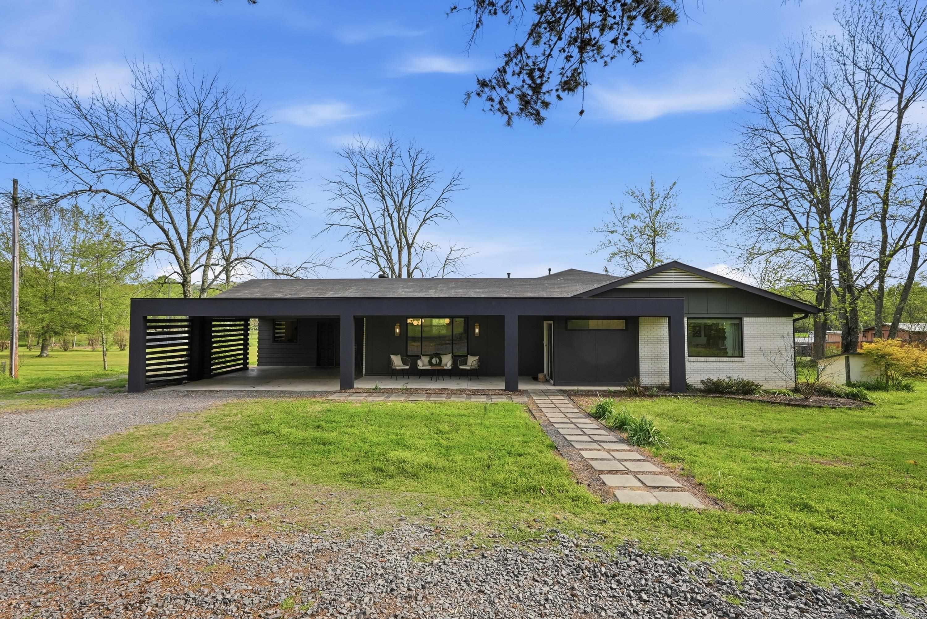 227 Friendship  Conway, AR