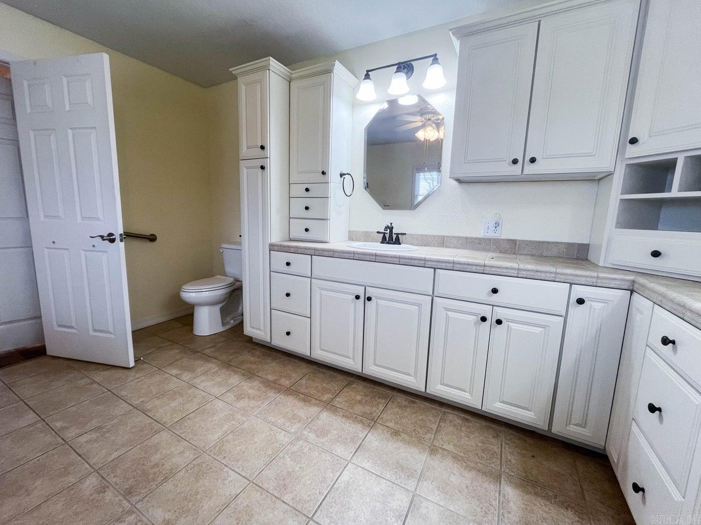 2110 Cambridge  West Plains, MO, AR