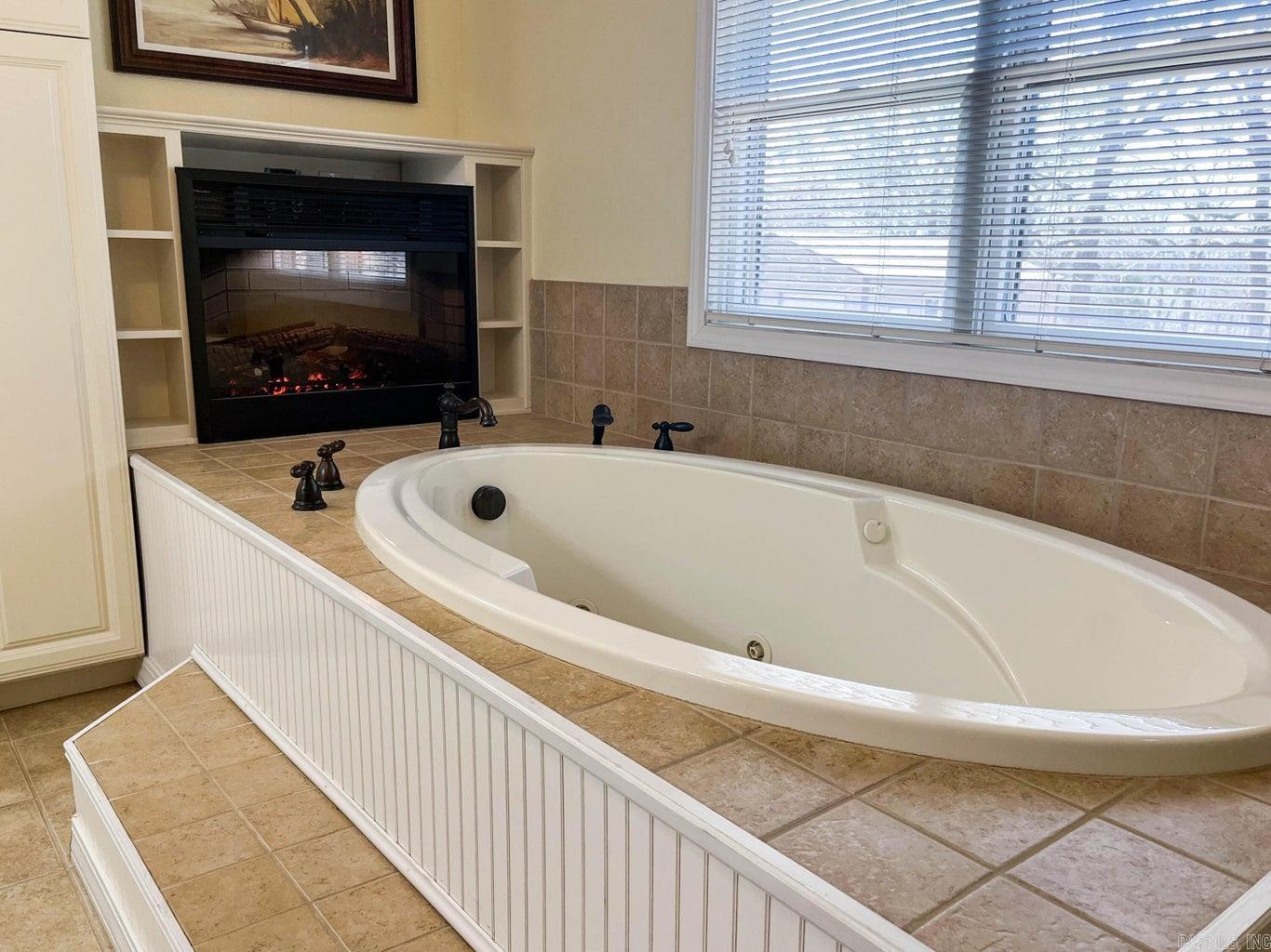 2110 Cambridge  West Plains, MO, AR