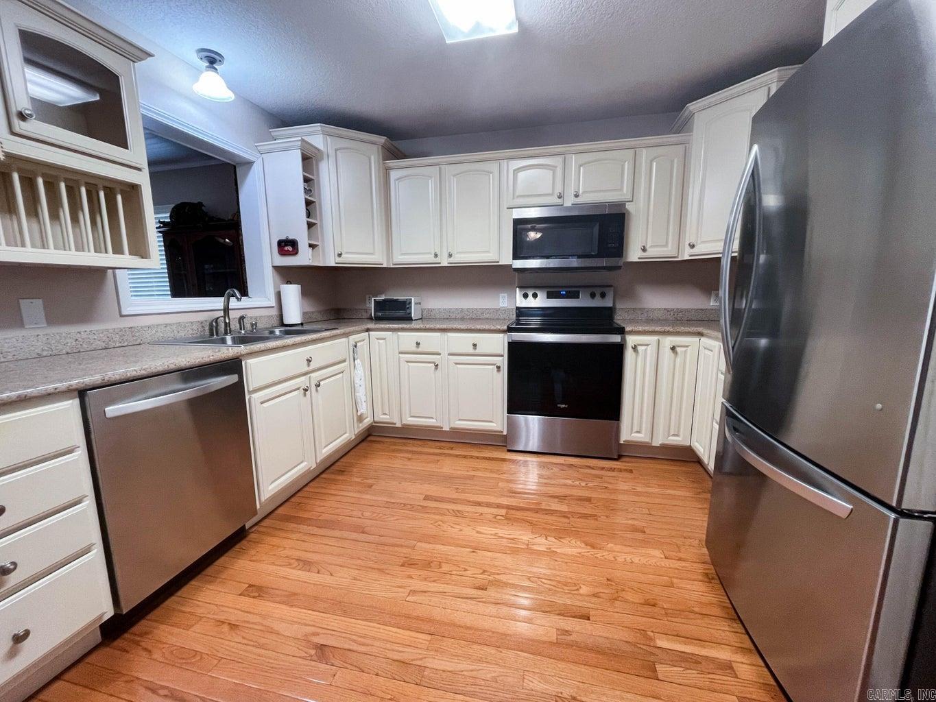 2110 Cambridge  West Plains, MO, AR