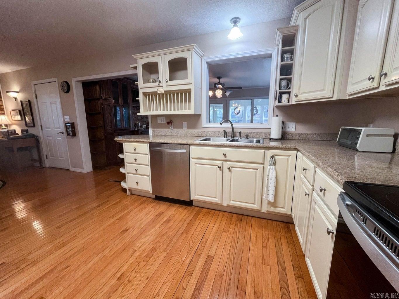 2110 Cambridge  West Plains, MO, AR