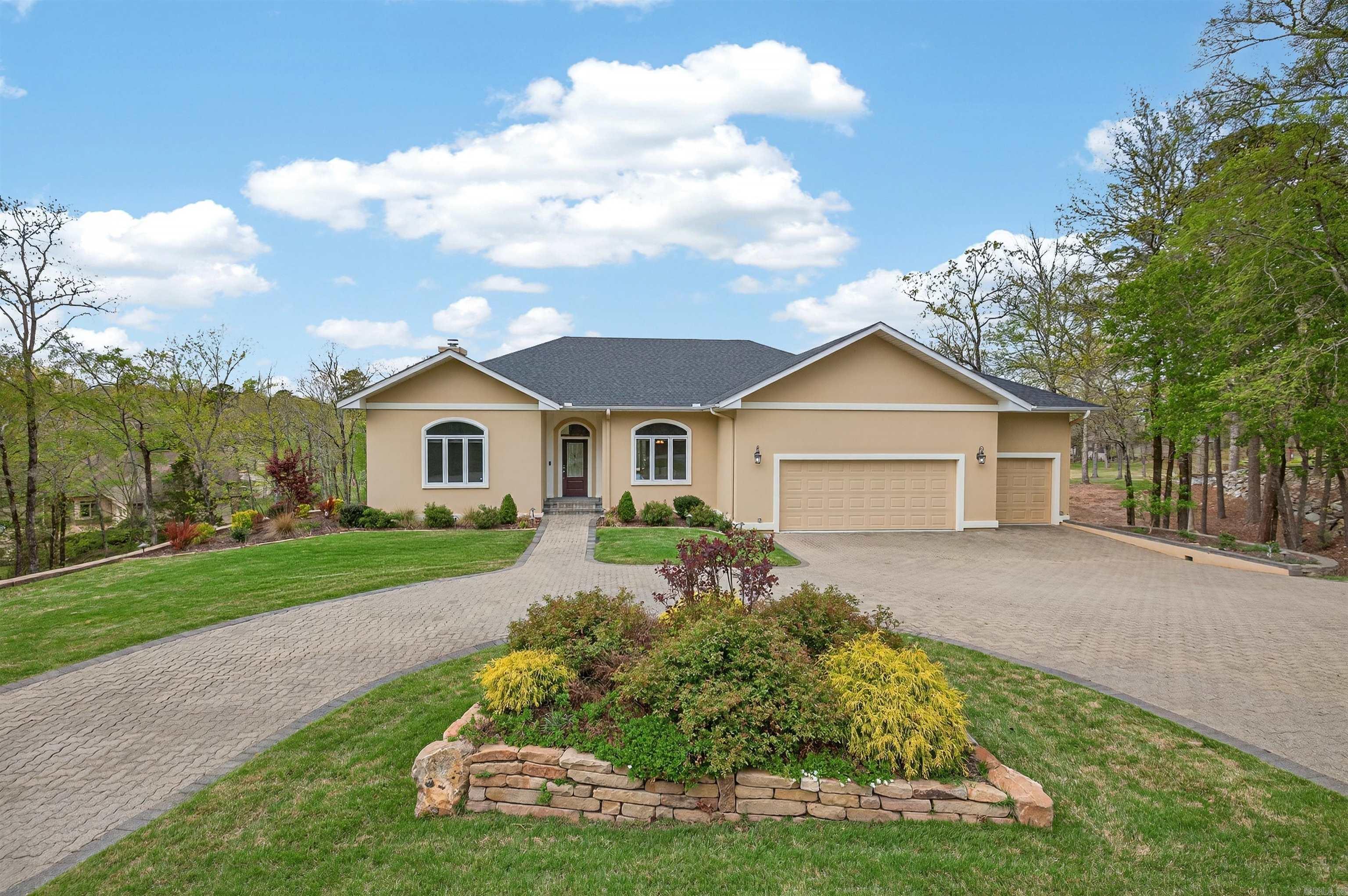 21 Diamante Boulevard Hot Springs Village, AR 71909