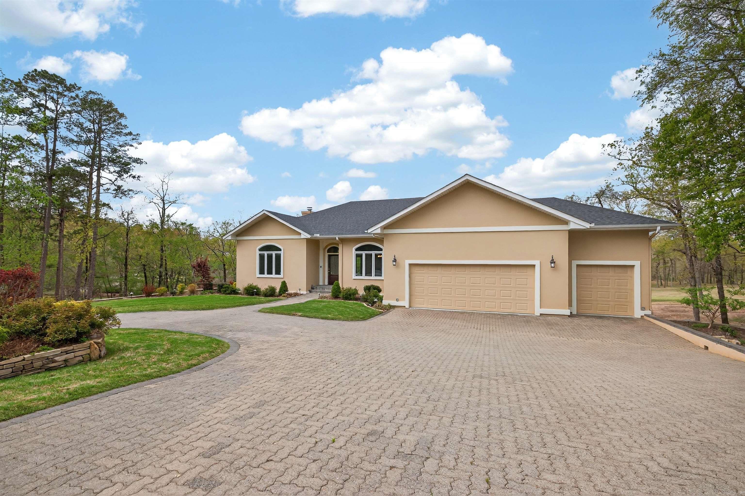 21 Diamante Boulevard Hot Springs Village, AR 71909