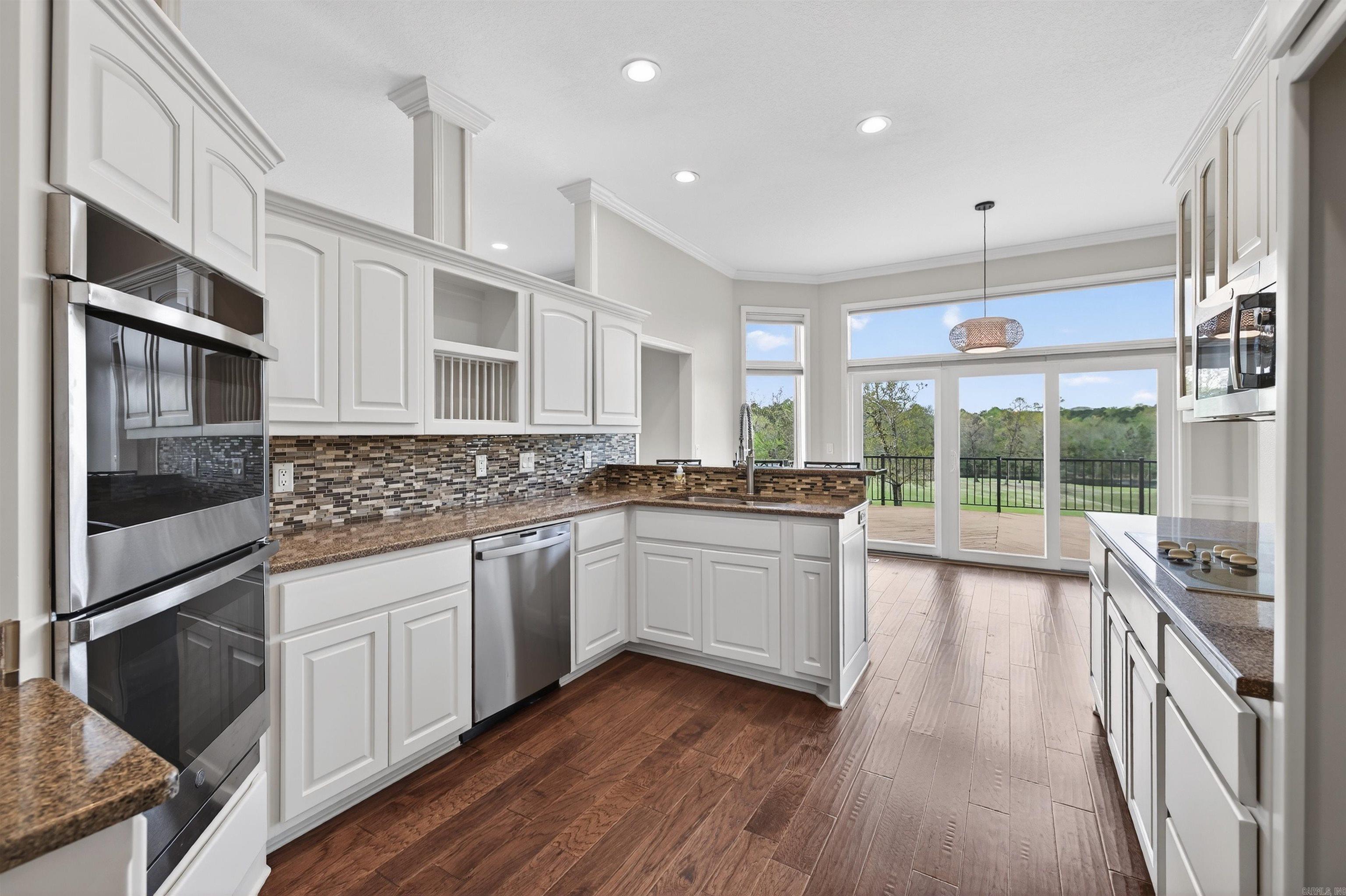 21 Diamante Boulevard Hot Springs Village, AR 71909