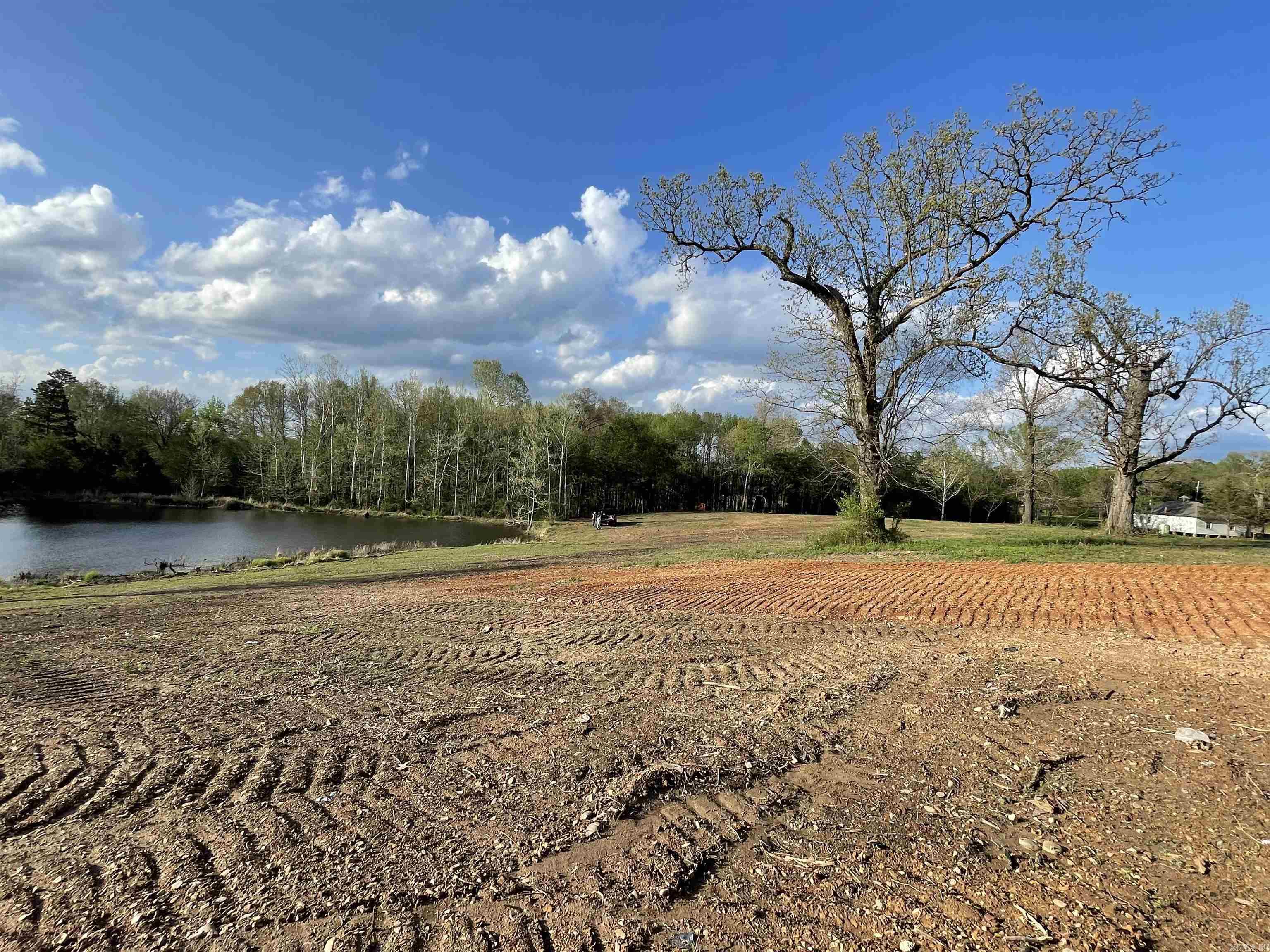 4109 W Creek Road Ozark, AR 72949