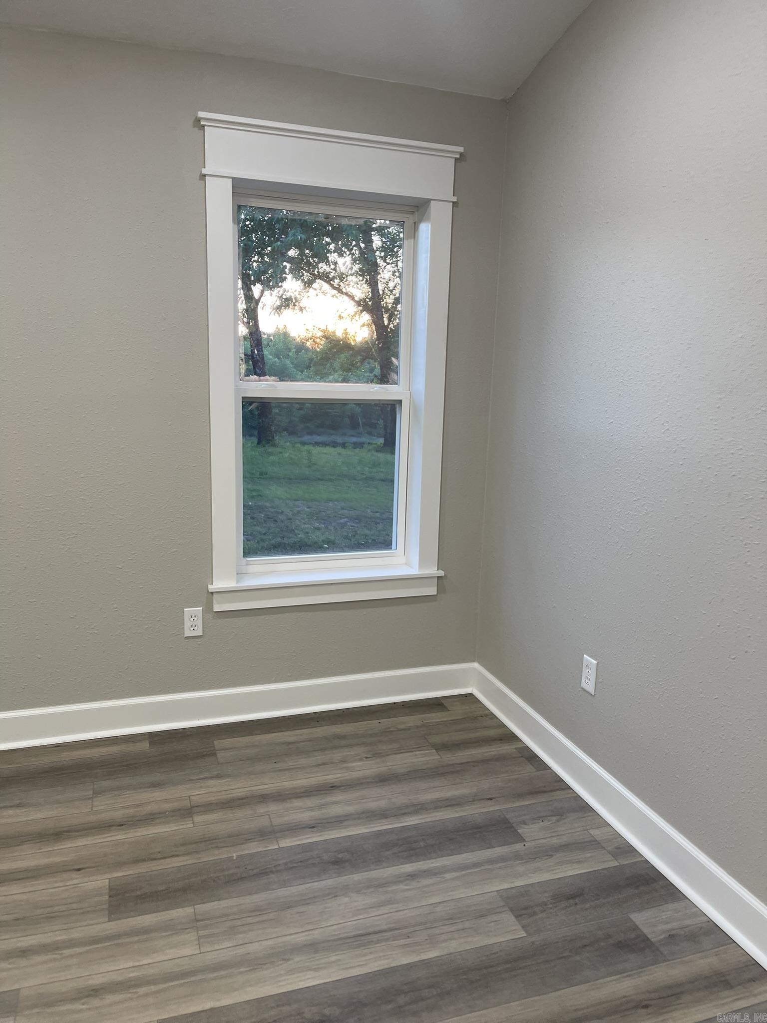 4109 W Creek Road  Ozark, AR