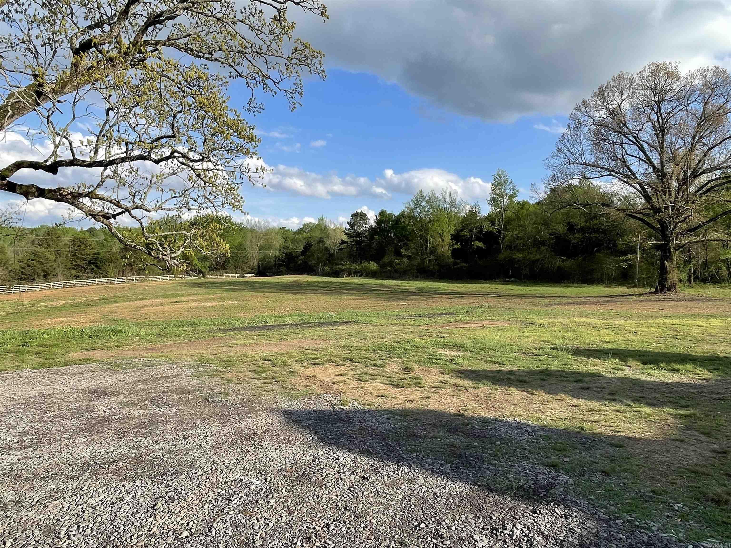 4109 W Creek Road  Ozark, AR