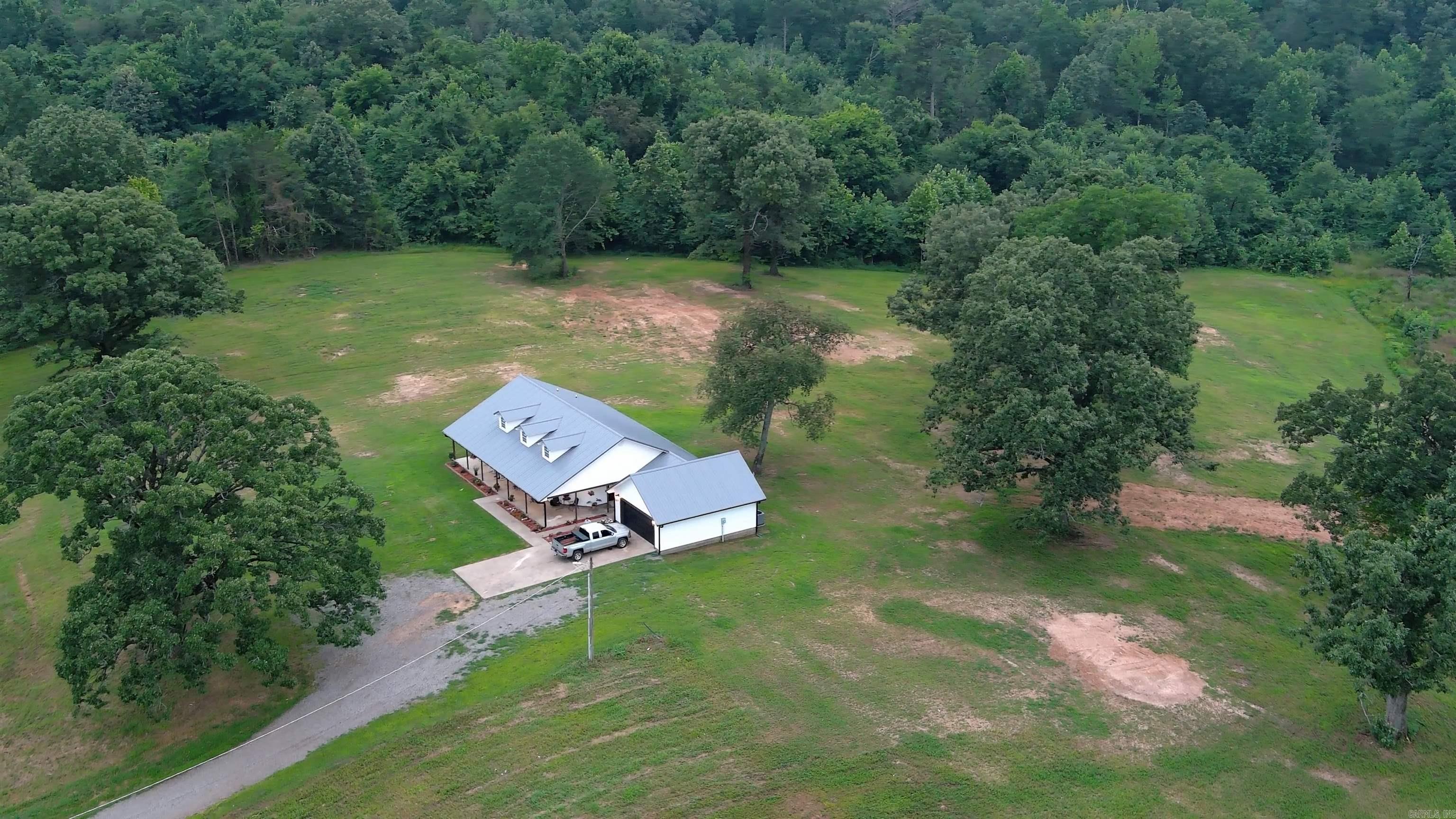 4109 W Creek Road  Ozark, AR