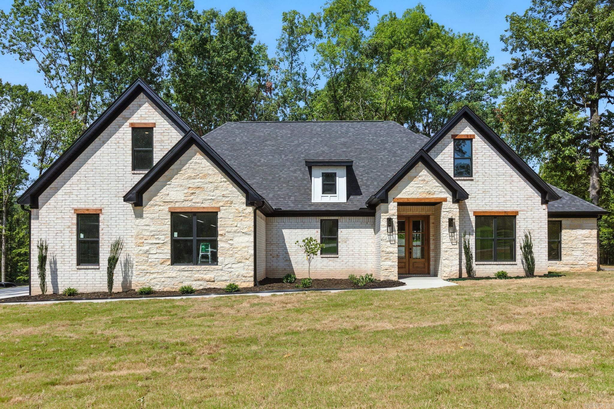 301 Abrielle Lane Benton, AR 72019
