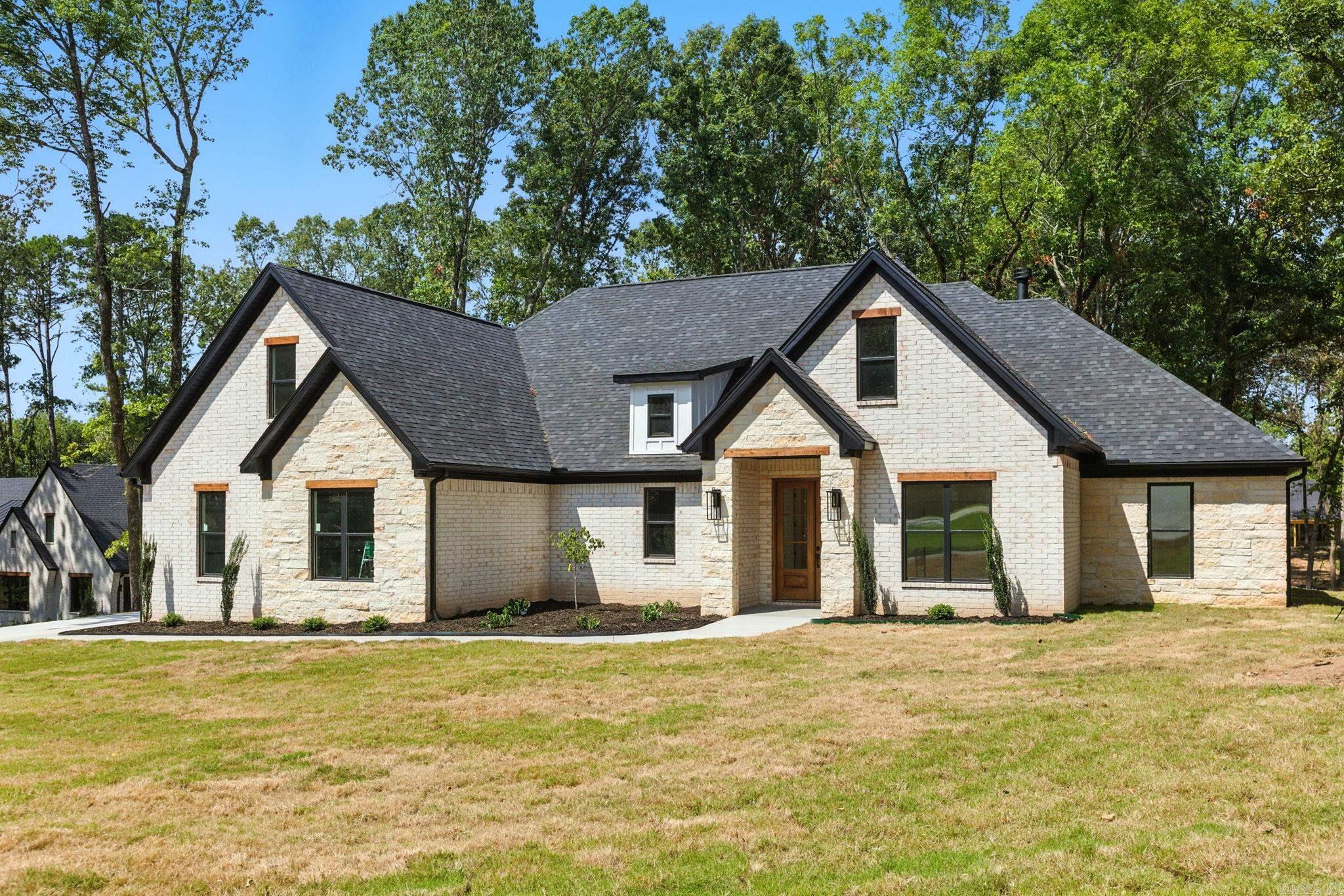 301 Abrielle Lane Benton, AR 72019