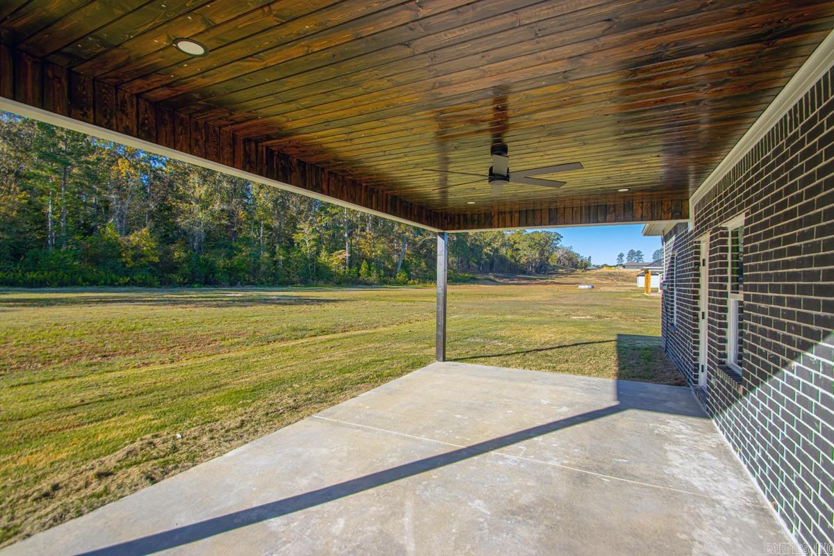 1112 Duke Drive Bauxite, AR 72011