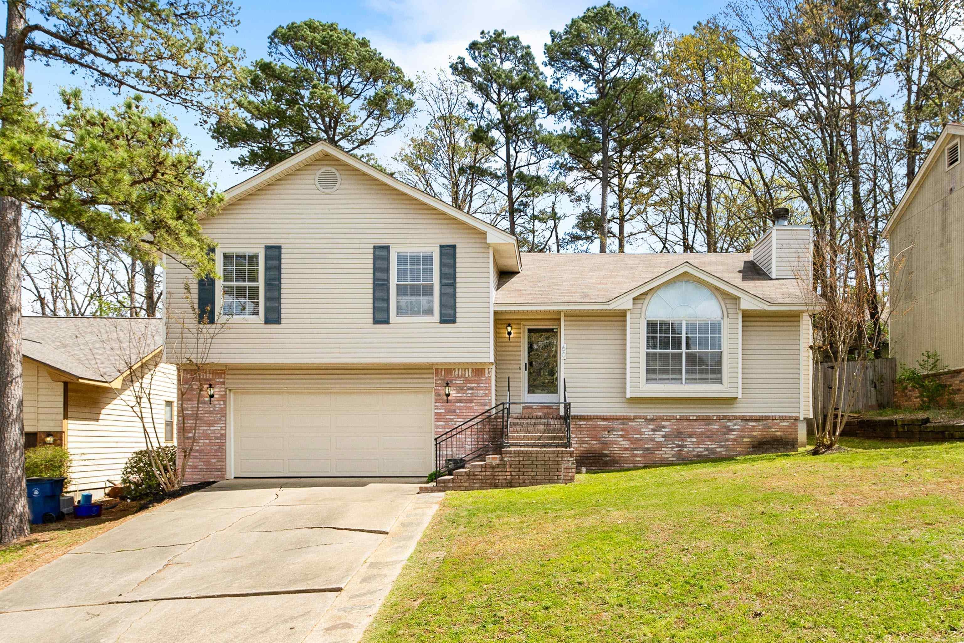 60 Vantage Drive Maumelle, AR 72113