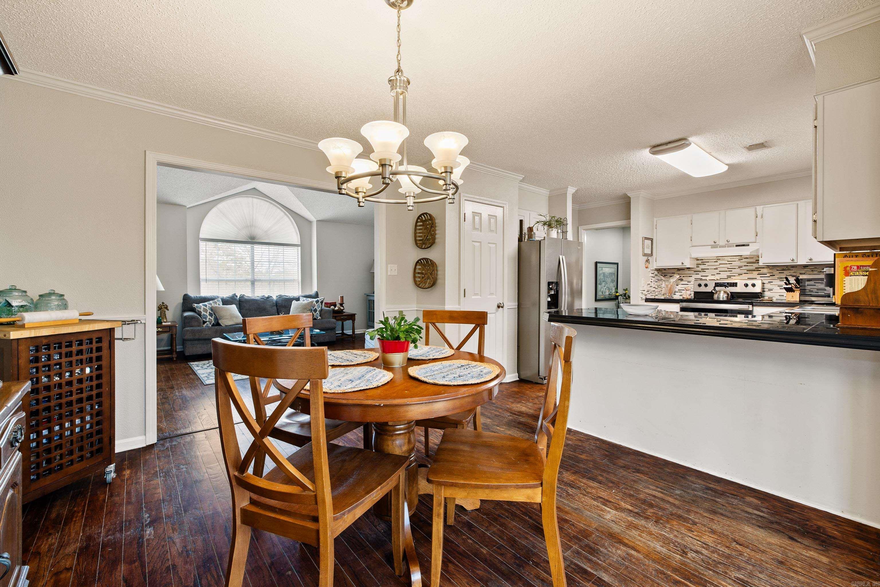 60 Vantage Drive Maumelle, AR 72113