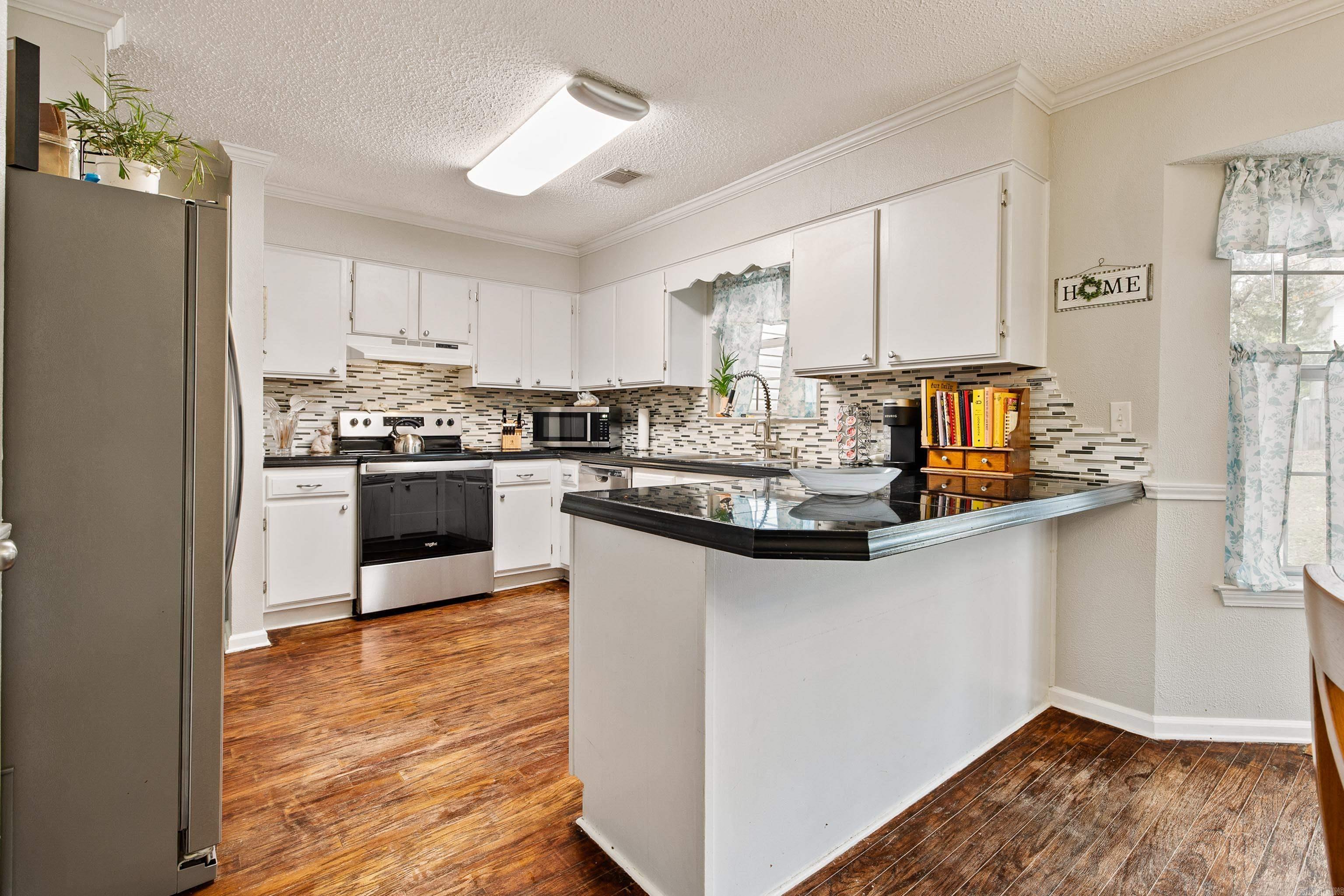 60 Vantage Drive Maumelle, AR 72113