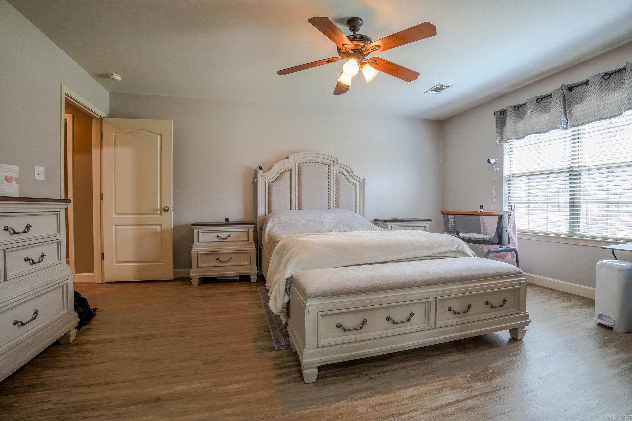 35 Garden Oaks Drive Maumelle, AR 72113