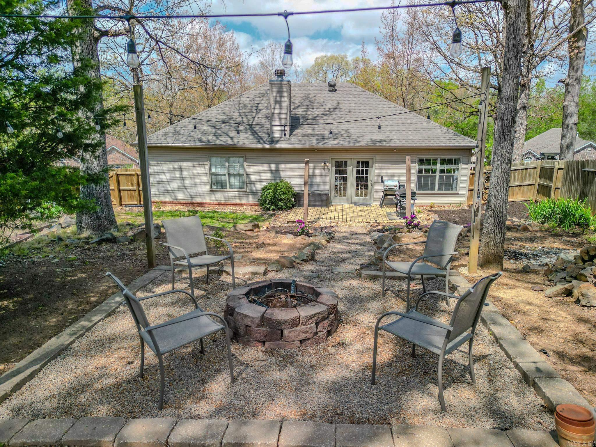 35 Garden Oaks Drive Maumelle, AR 72113