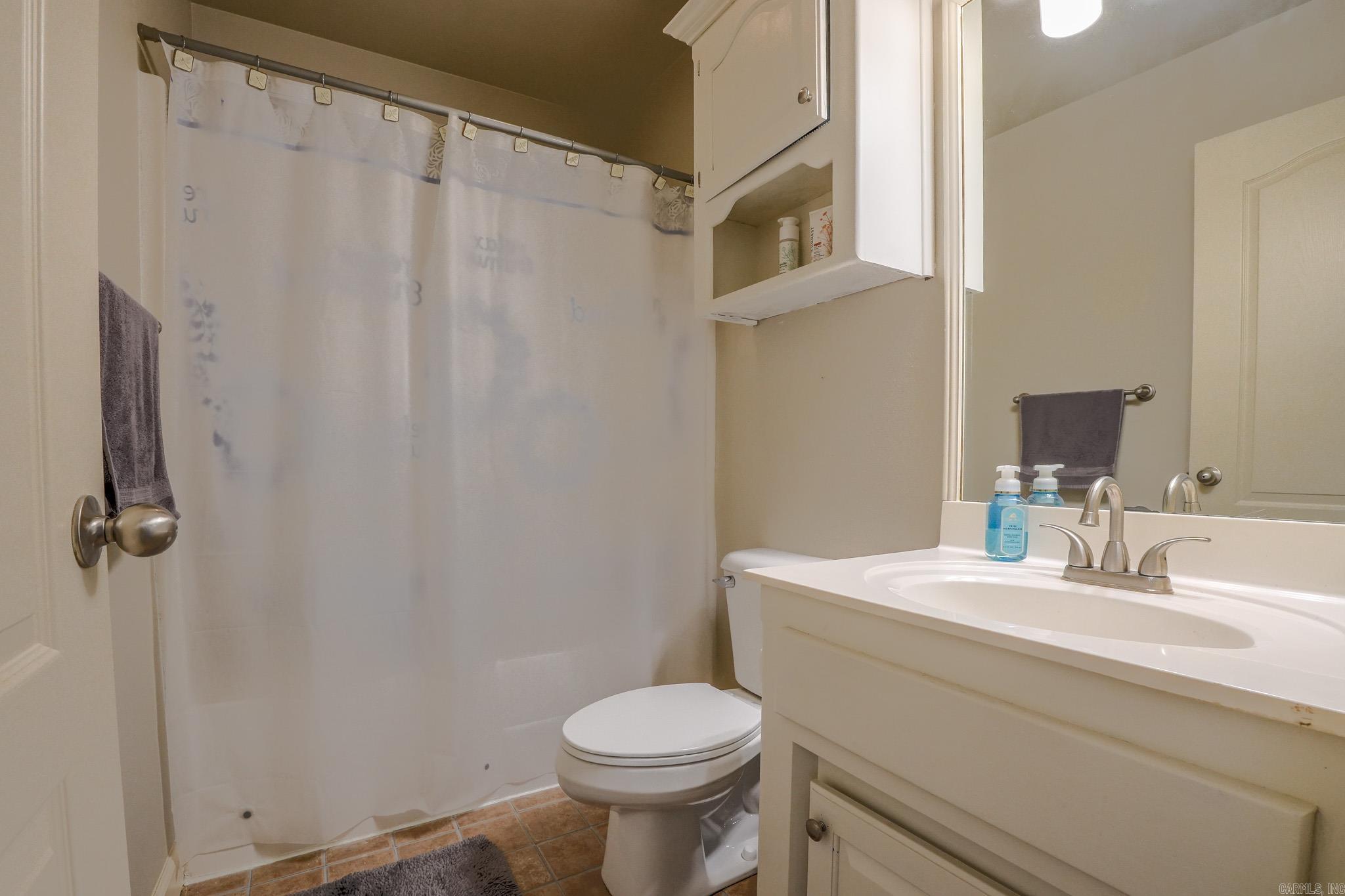 35 Garden Oaks Drive Maumelle, AR 72113