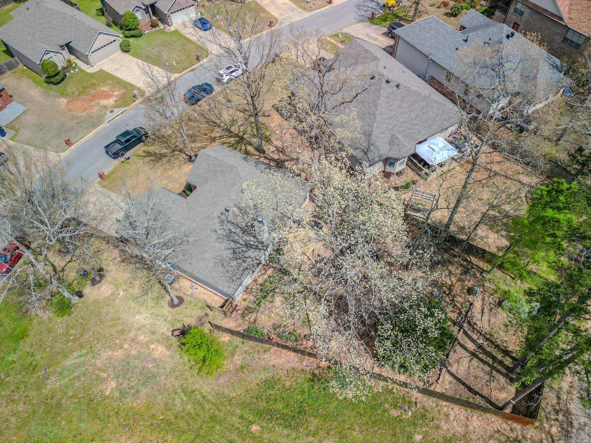 35 Garden Oaks Drive Maumelle, AR 72113