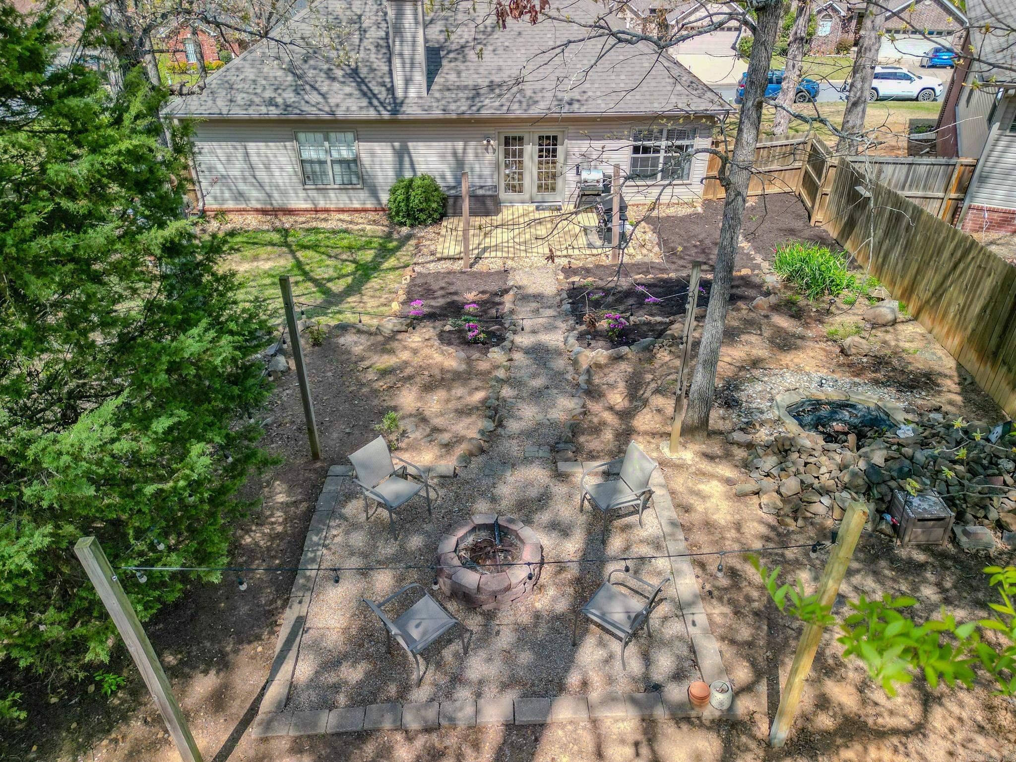 35 Garden Oaks Drive Maumelle, AR 72113