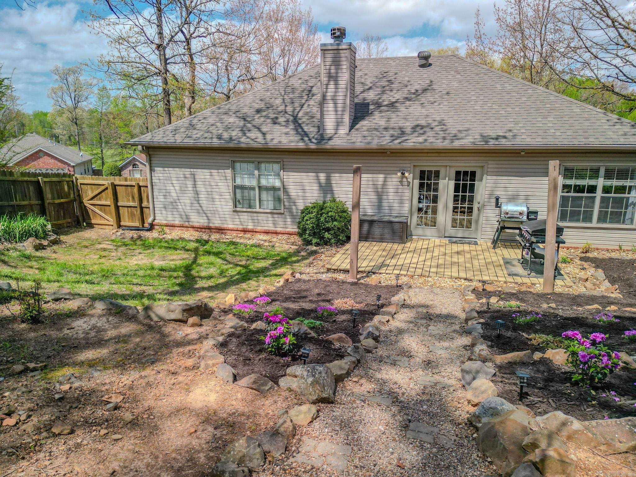 35 Garden Oaks Drive Maumelle, AR 72113