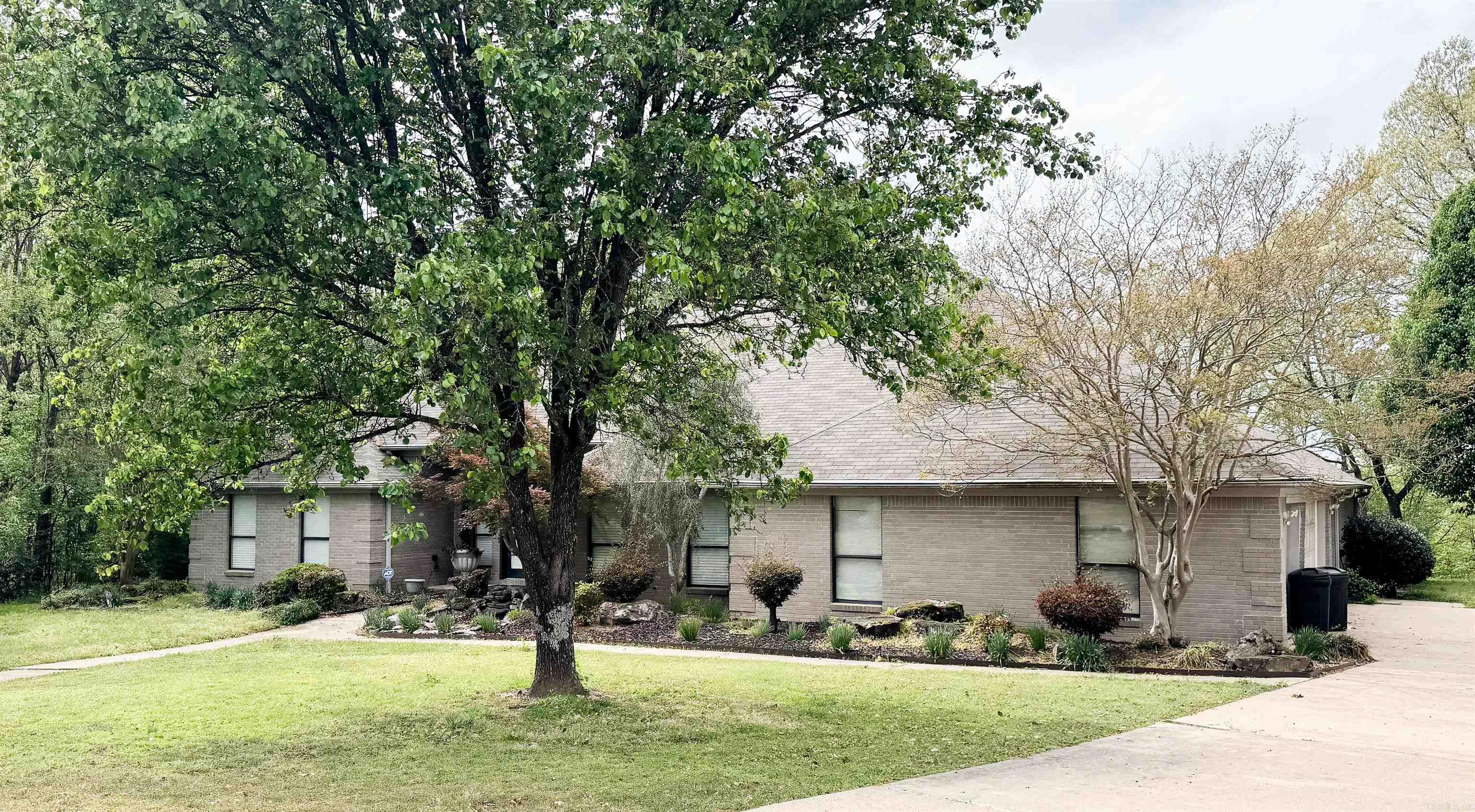 912 Nottingham Court Benton, AR 72019