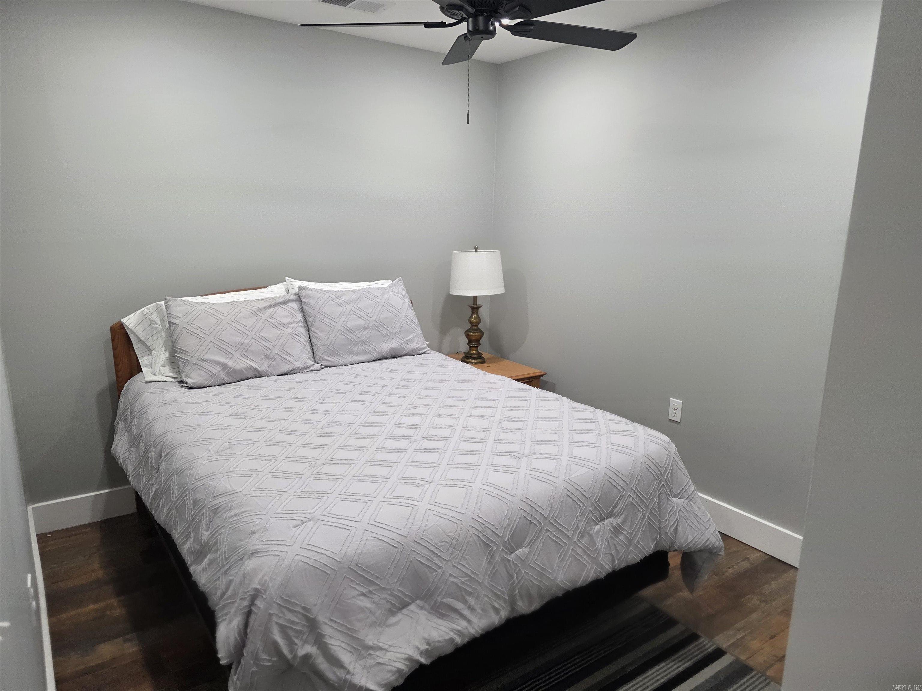 1000 Twin Coves  Greers Ferry, AR