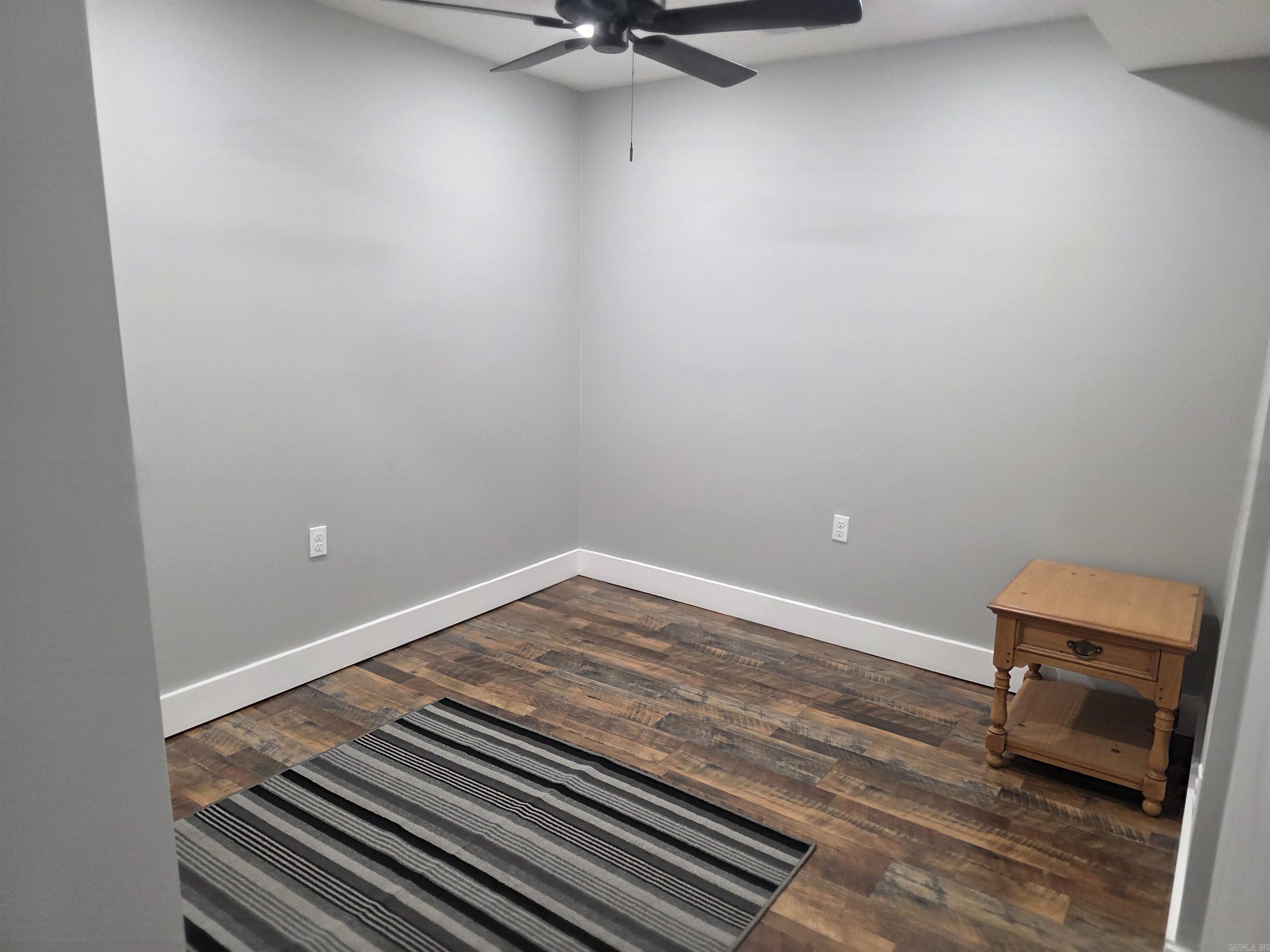 1000 Twin Coves  Greers Ferry, AR