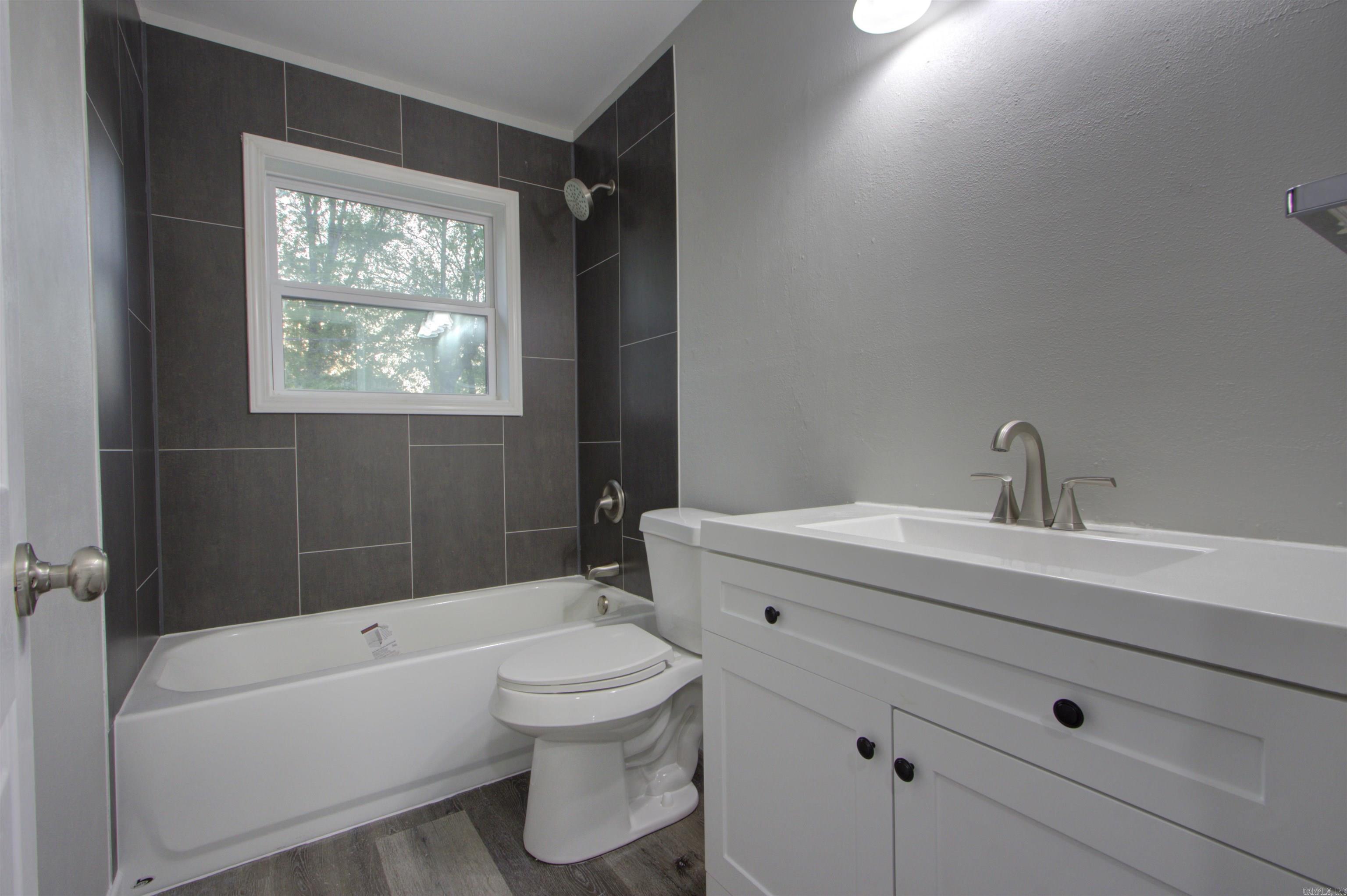 3715 Forestwood Texarkana, AR 71854