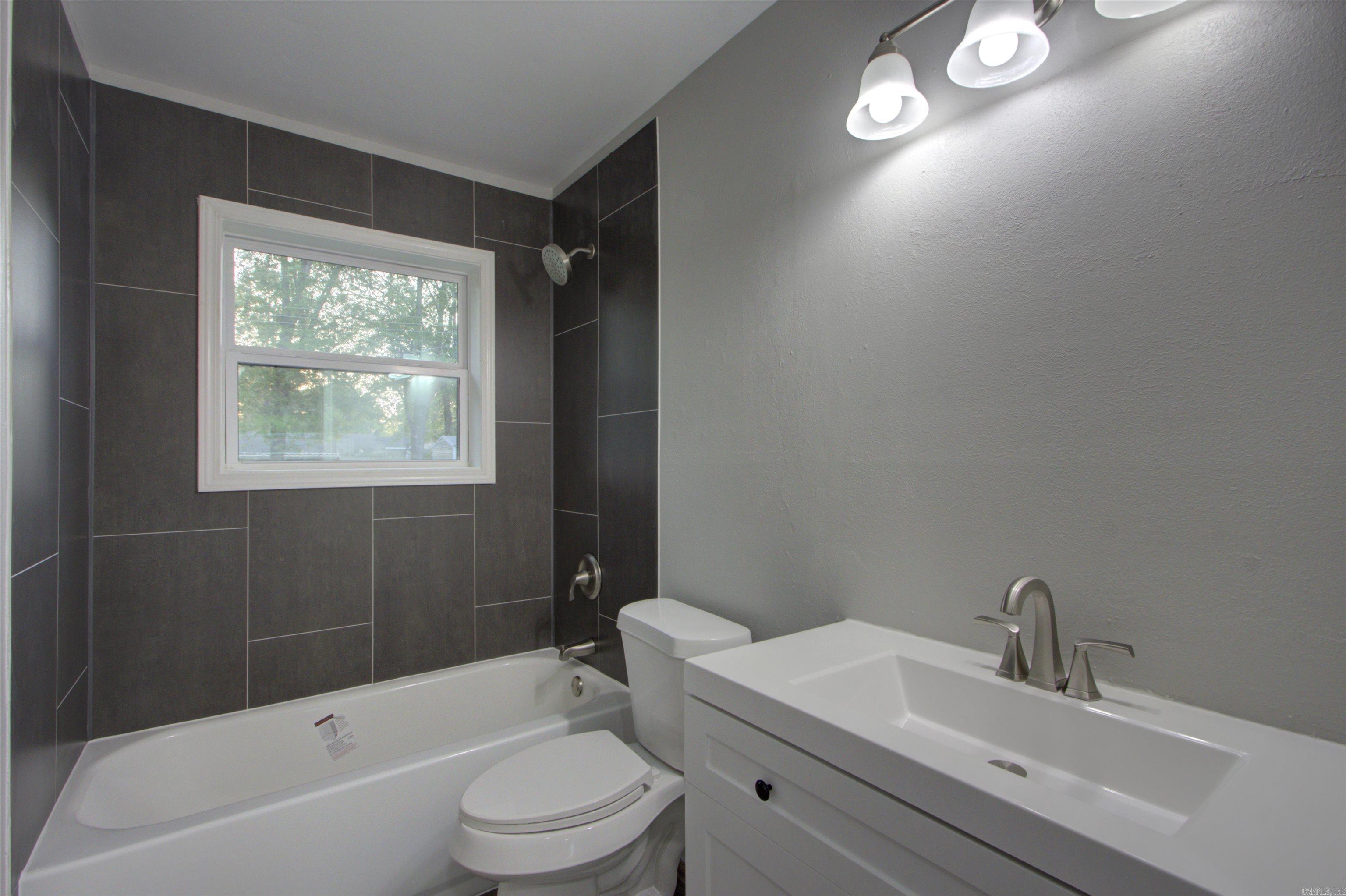 3715 Forestwood Texarkana, AR 71854