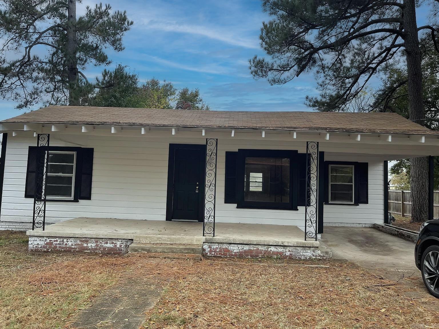 3705 Hickory  Texarkana, AR