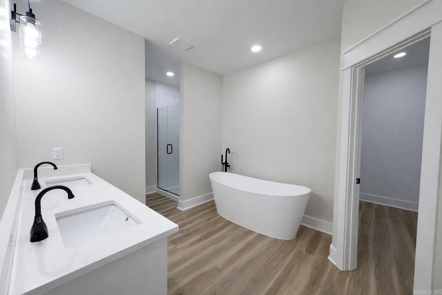 1205 E Carmichael  Cabot, AR