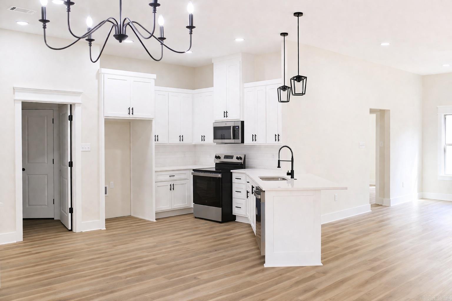 1205 E Carmichael  Cabot, AR