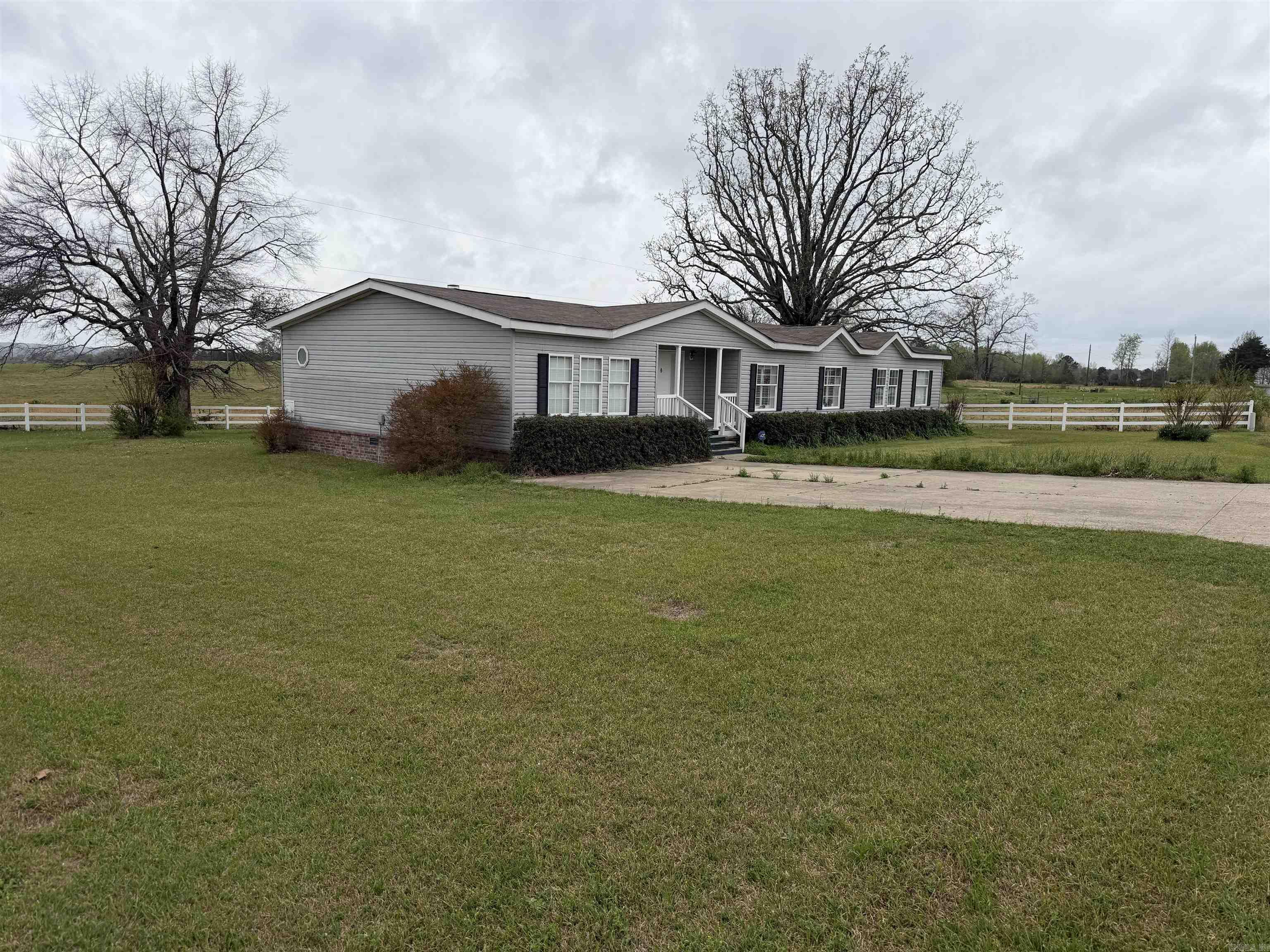 1275 Cadron Creek  Quitman, AR