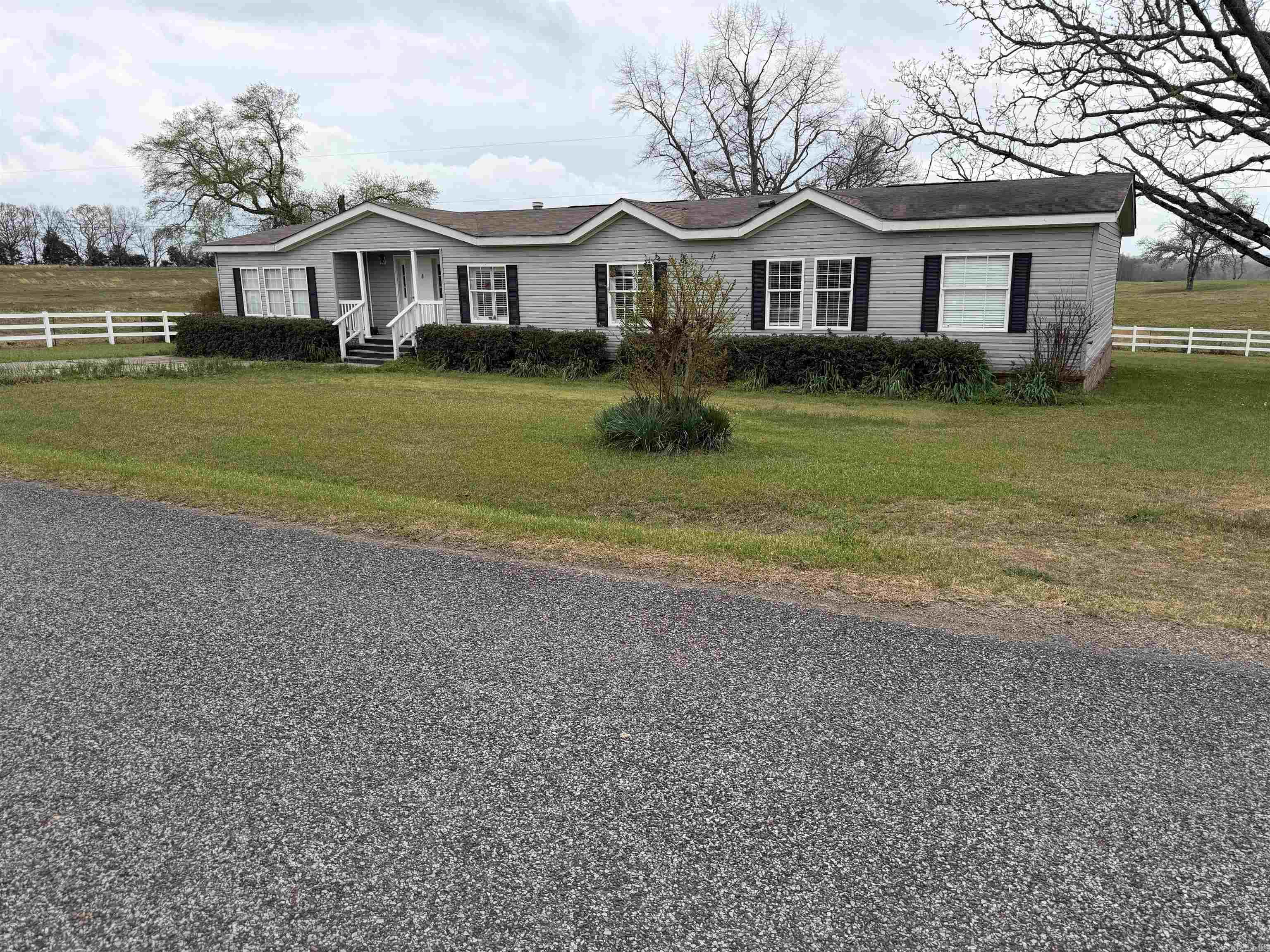 1275 Cadron Creek  Quitman, AR