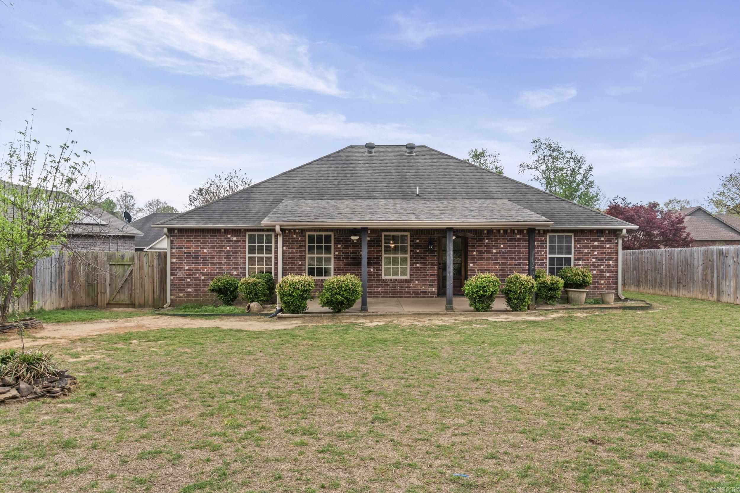 1612 W Vine St. Searcy, AR 72143