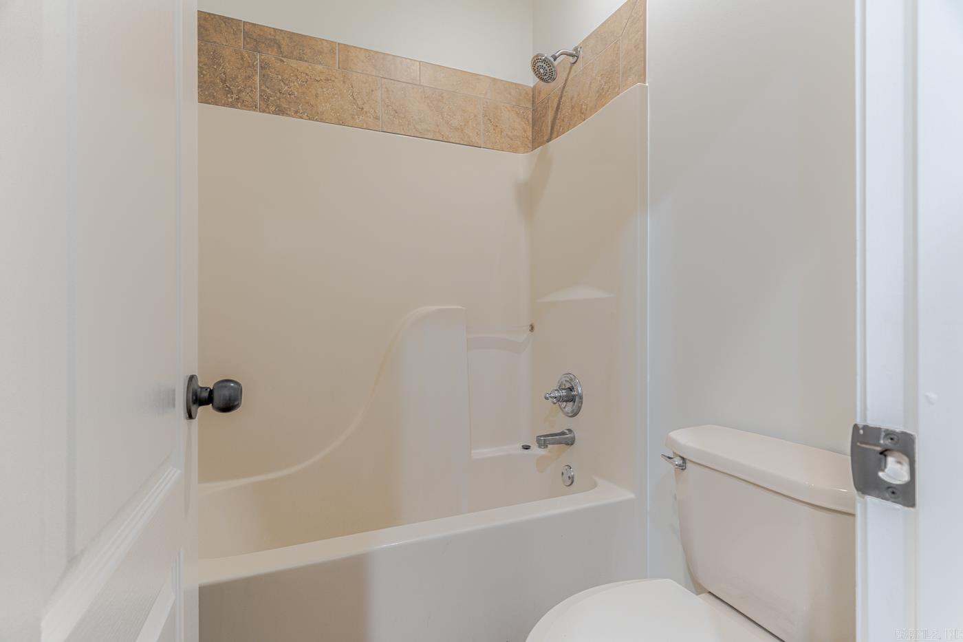 4405 Wood Crest  Jonesboro, AR